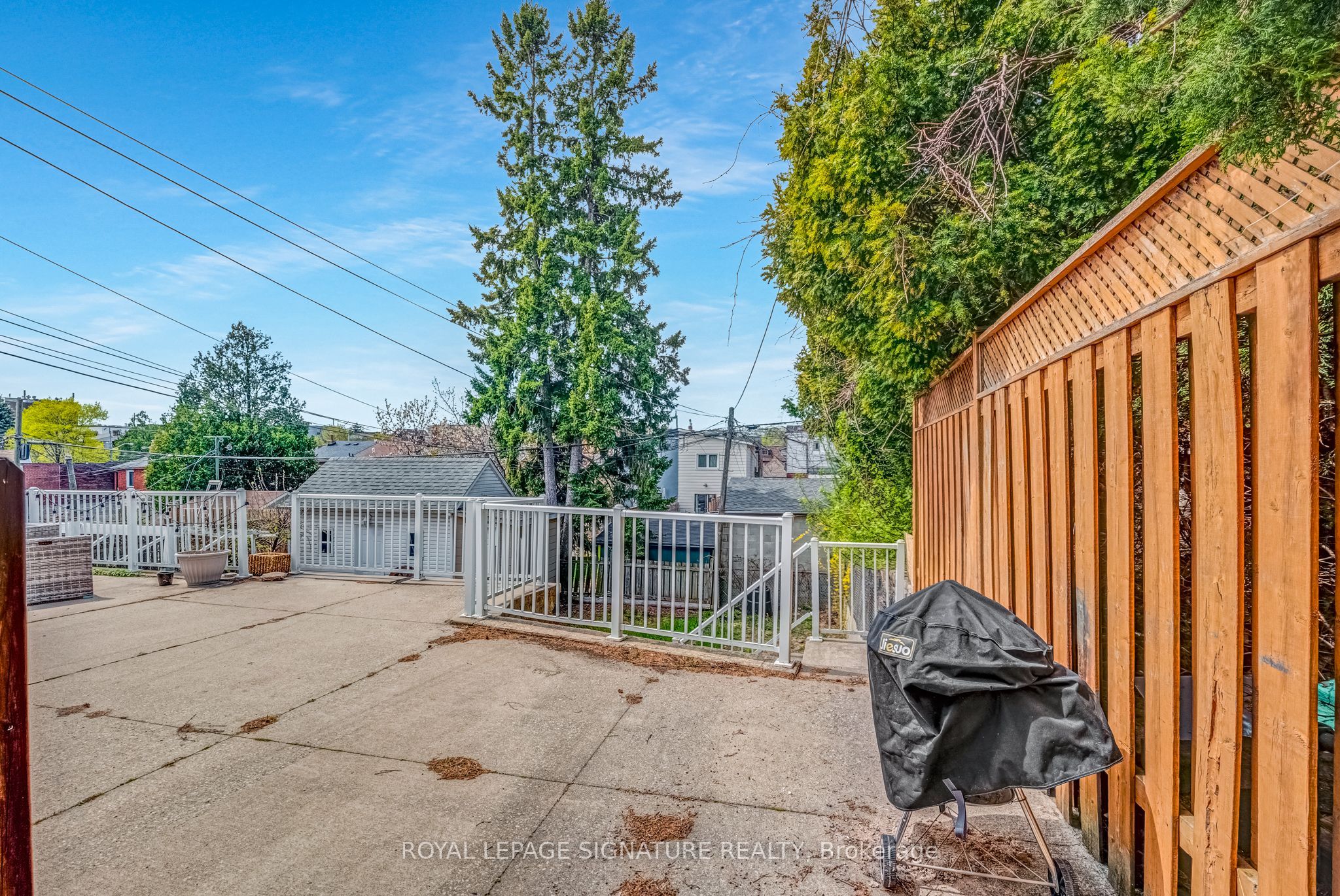 494 Northcliffe Boulevard Property Photo 39