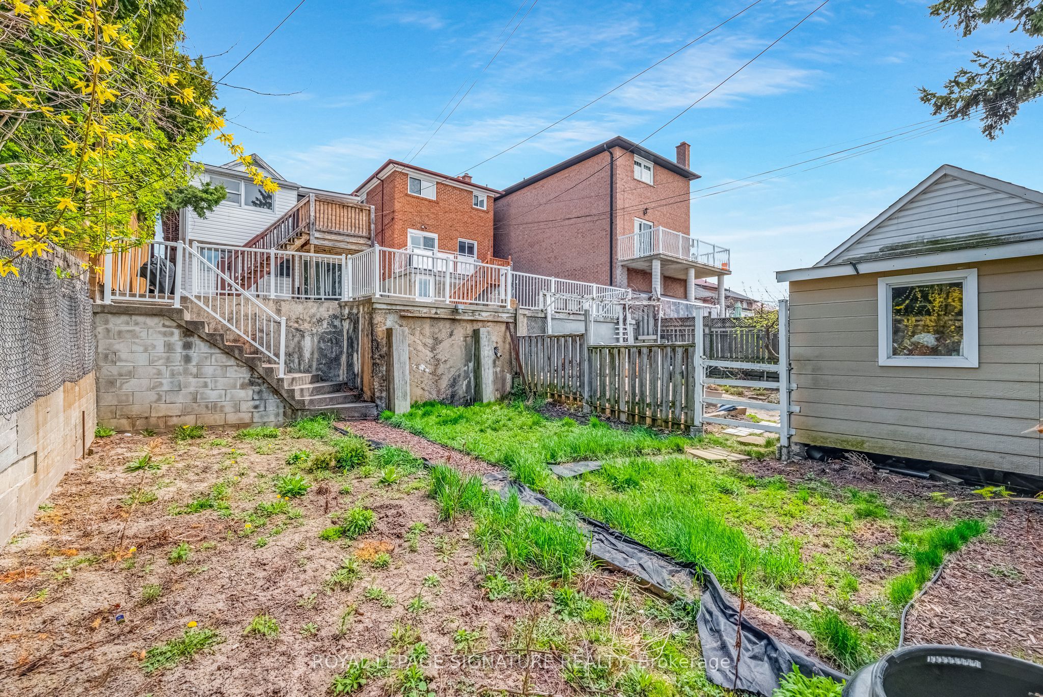 494 Northcliffe Boulevard Property Photo 41