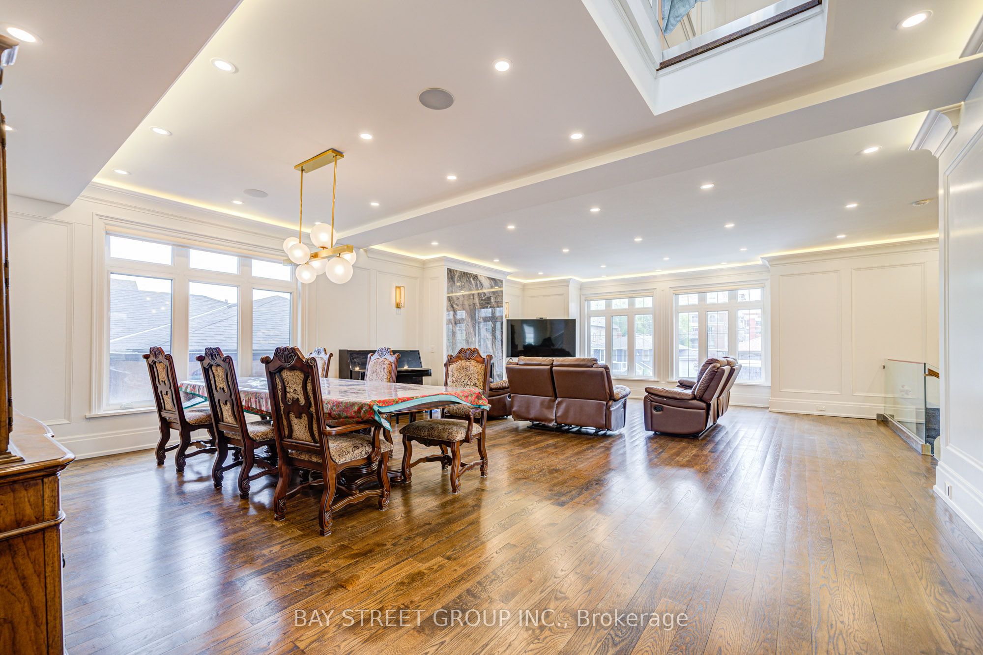 149 Alexis Boulevard Property Photo 8