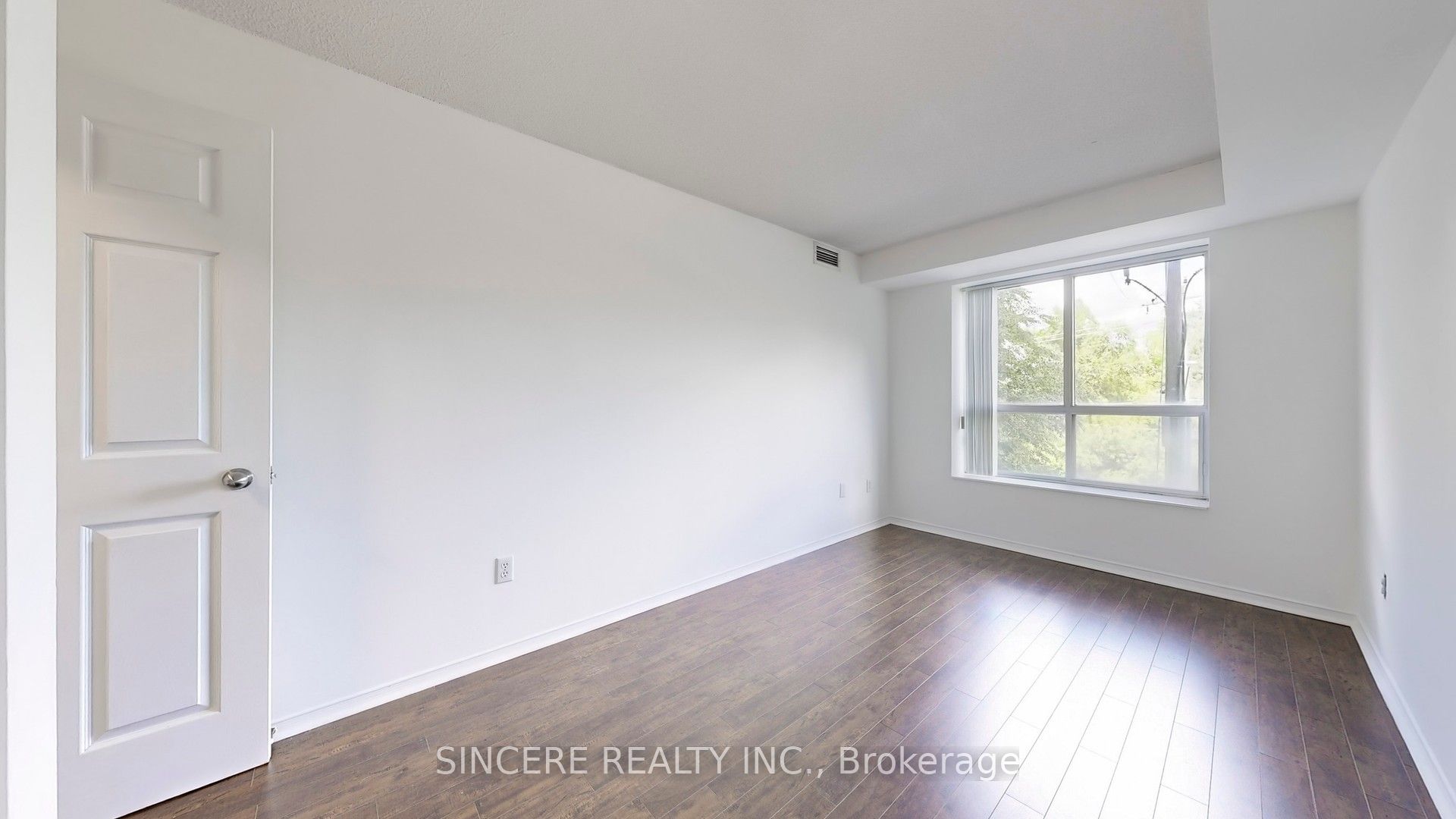 39 Pemberton Avenue 310 Property Photo 13