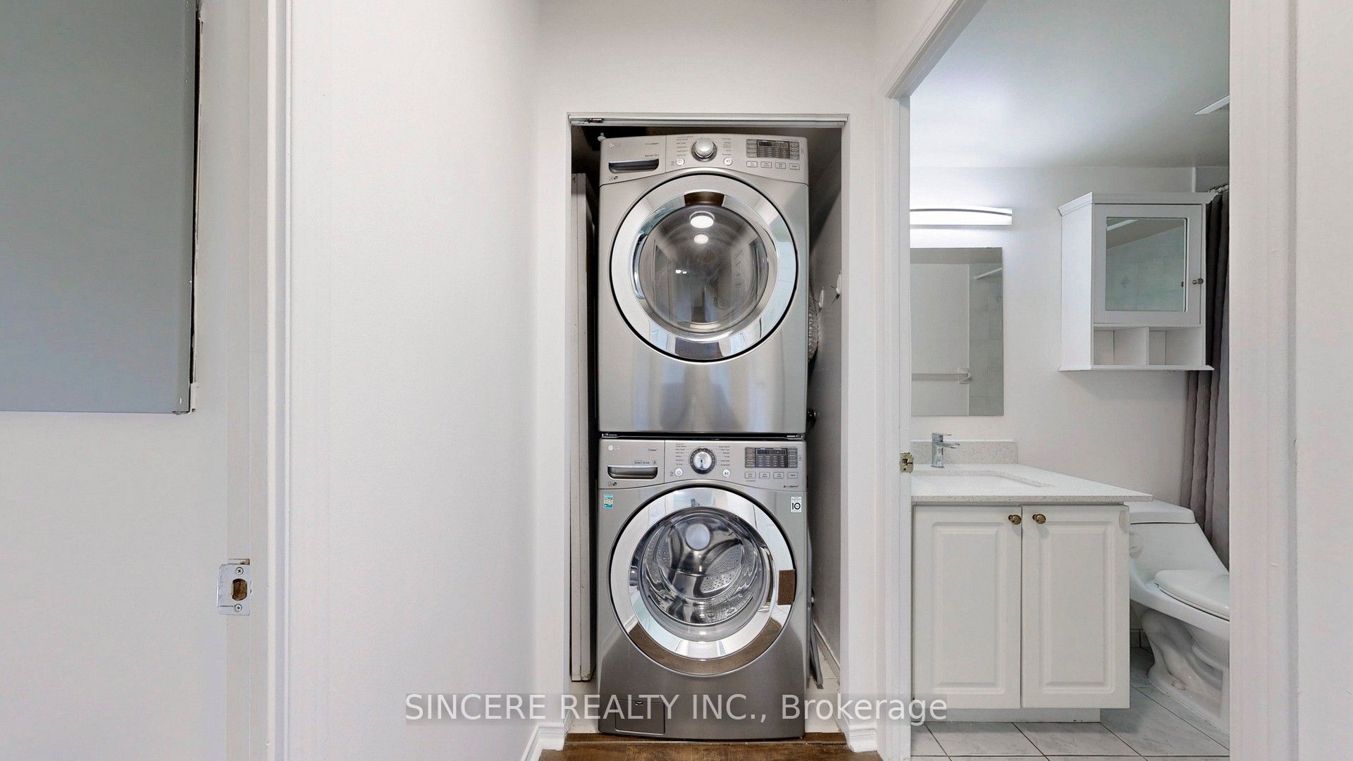 39 Pemberton Avenue 310 Property Photo 16