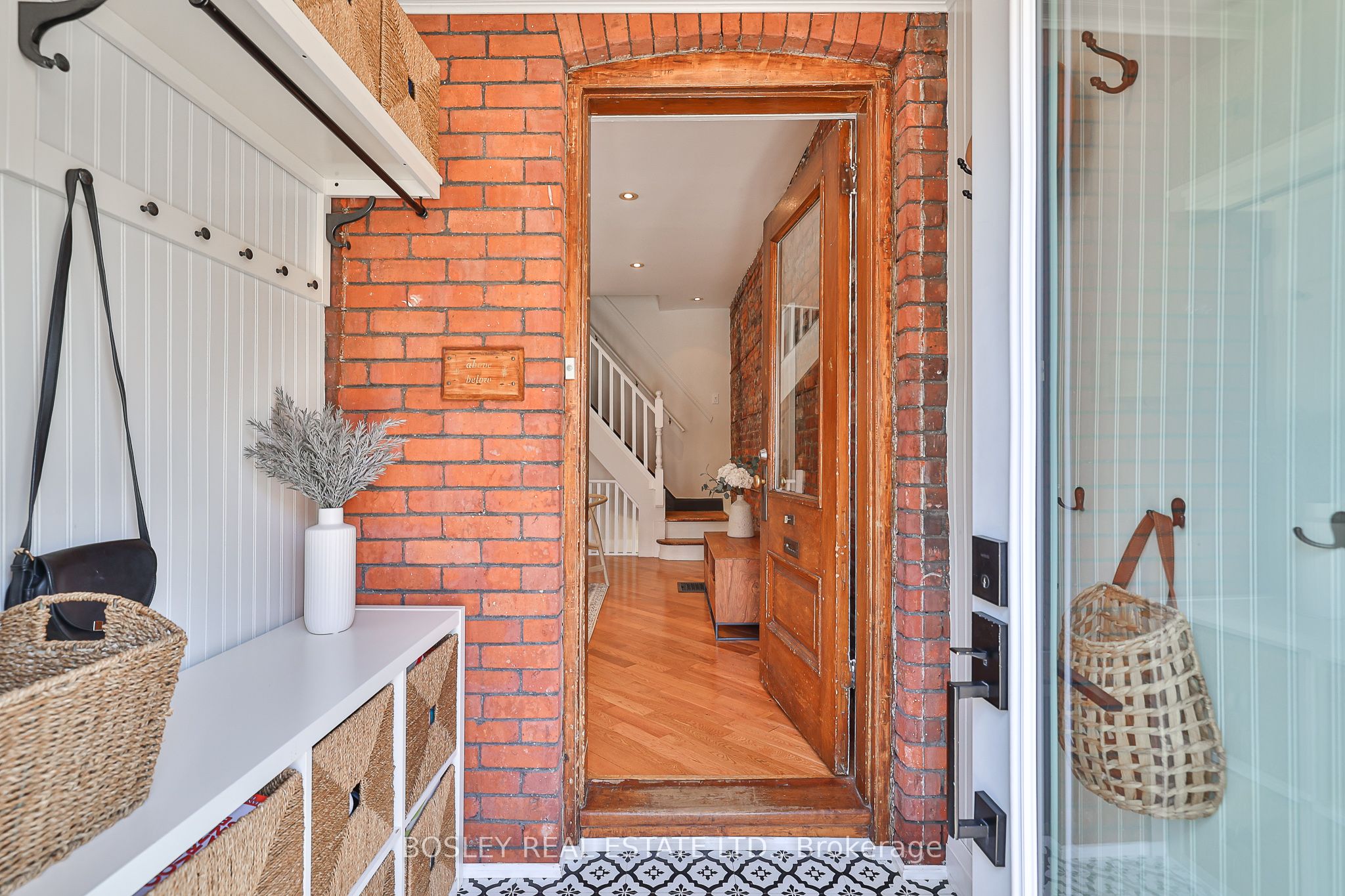 137 Wolseley Street Property Photo 2