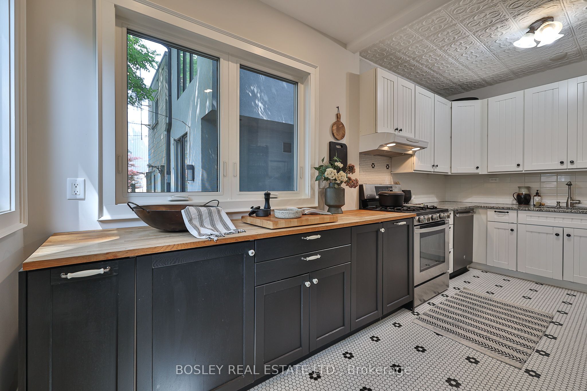 137 Wolseley Street Property Photo 14
