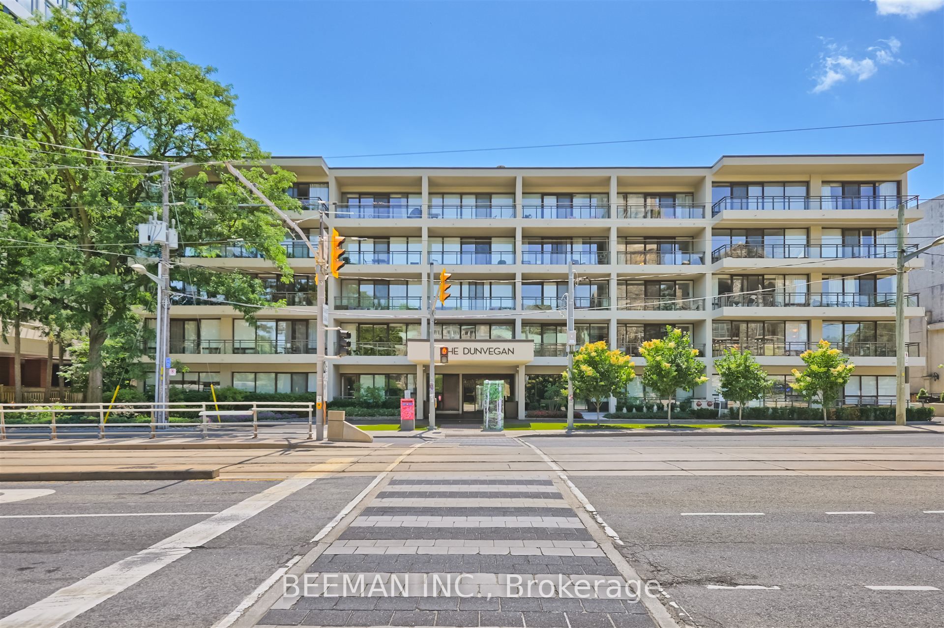 #109 - 235 St Clair Avenue Property Photo 1