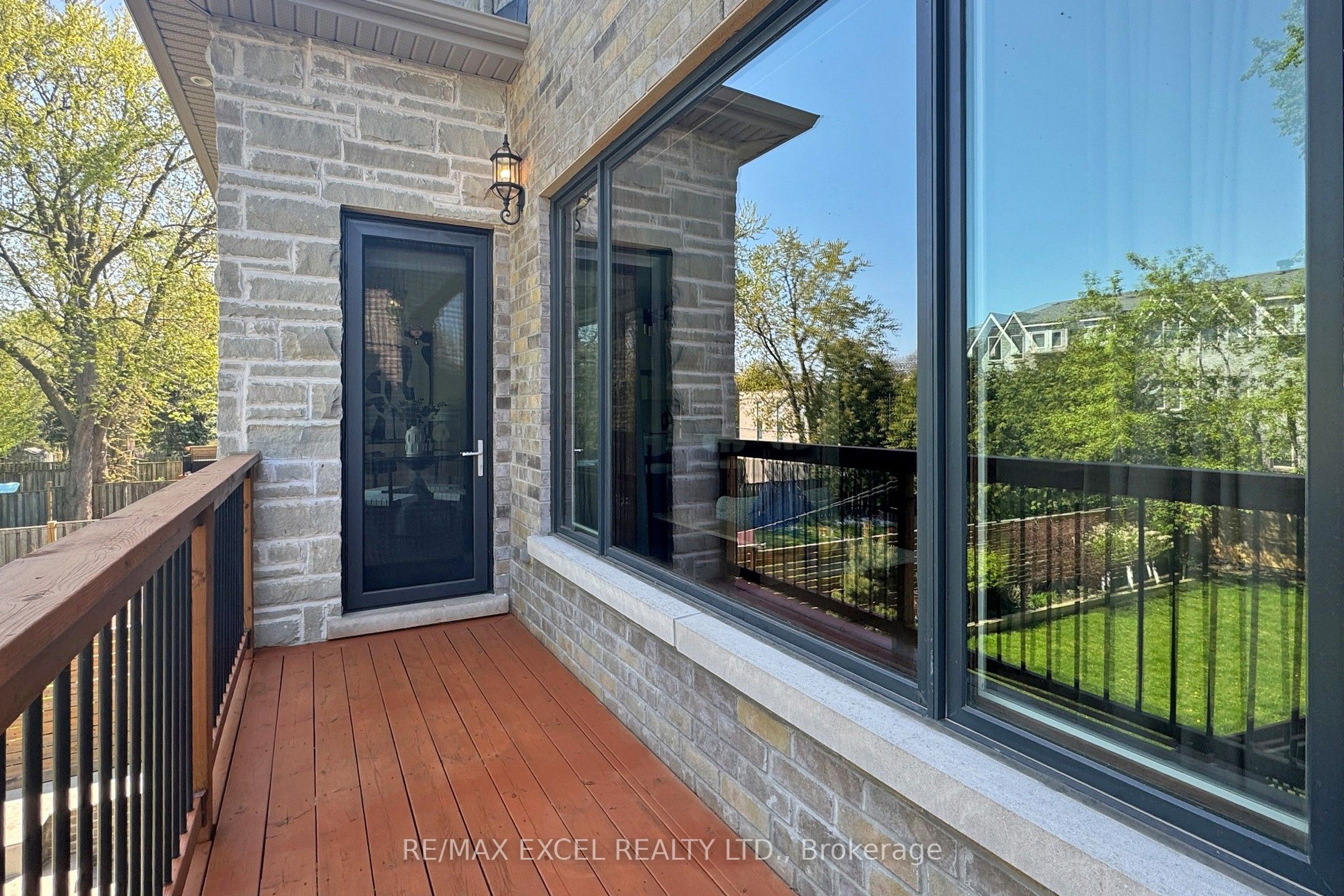 216 Olive Avenue Property Photo 47