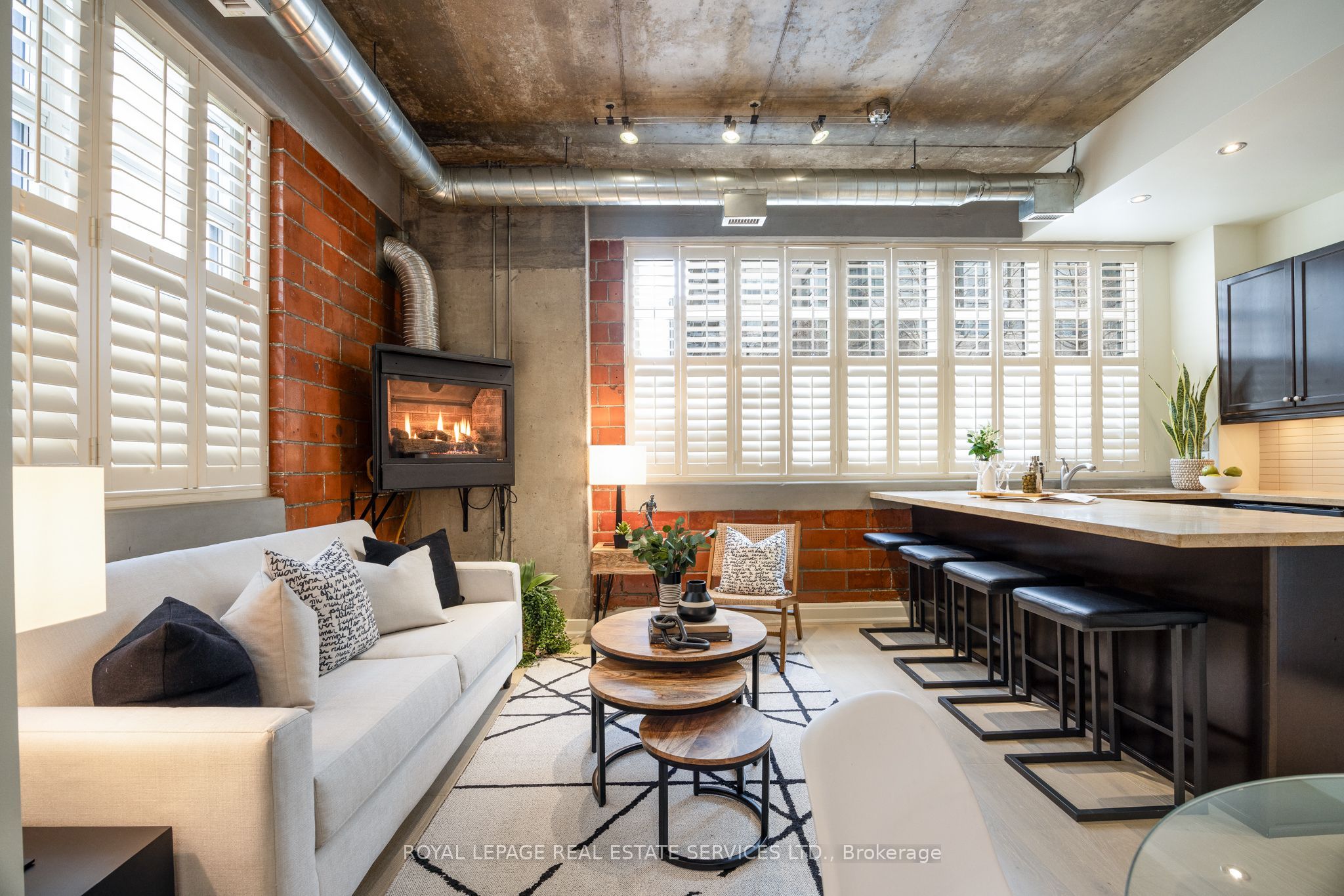 10 Wellesley Place 101 Property Photo 5