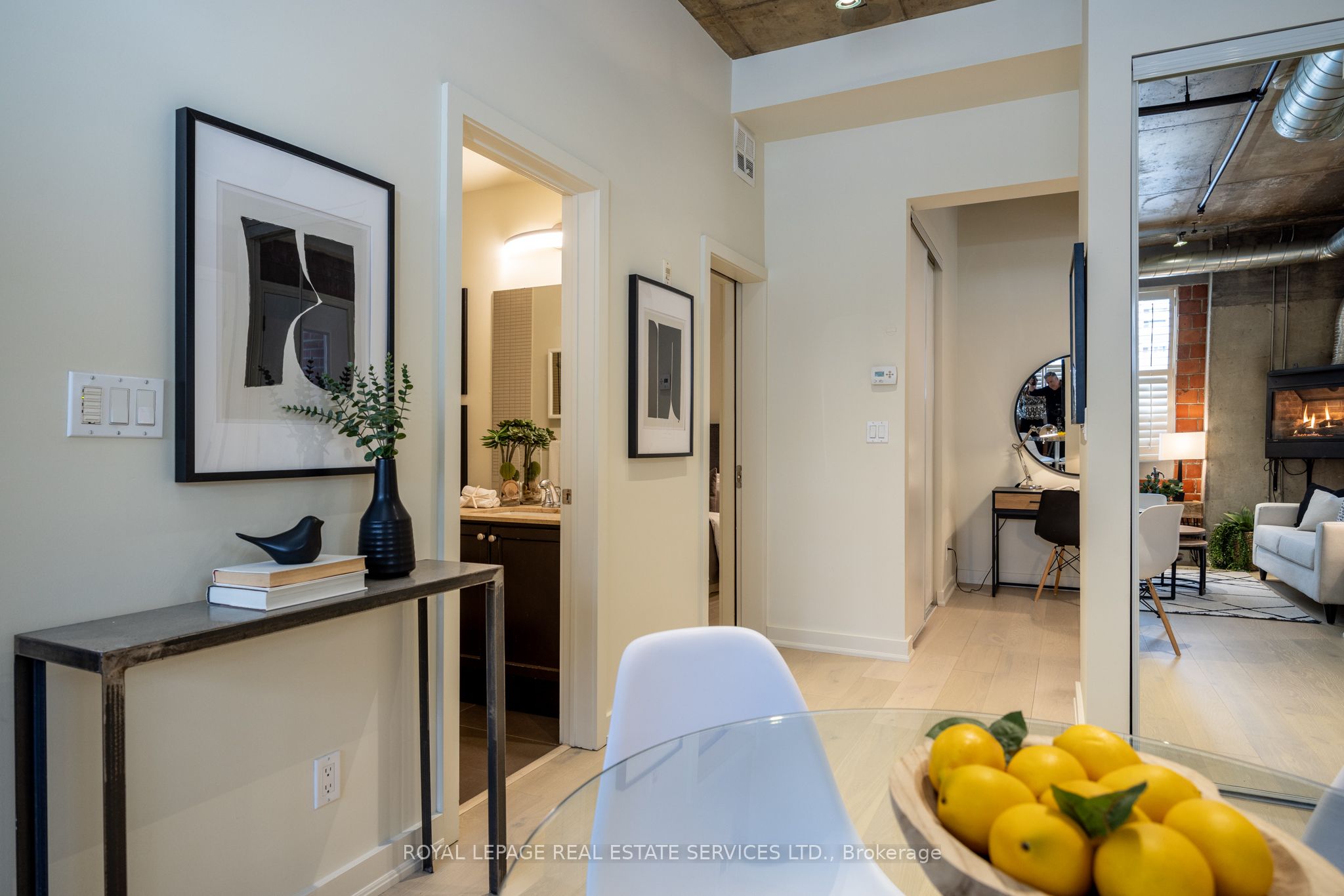 10 Wellesley Place 101 Property Photo 12