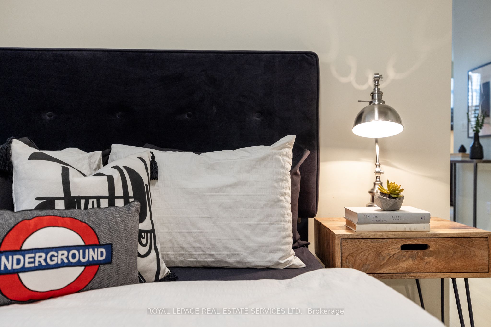 10 Wellesley Place 101 Property Photo 18