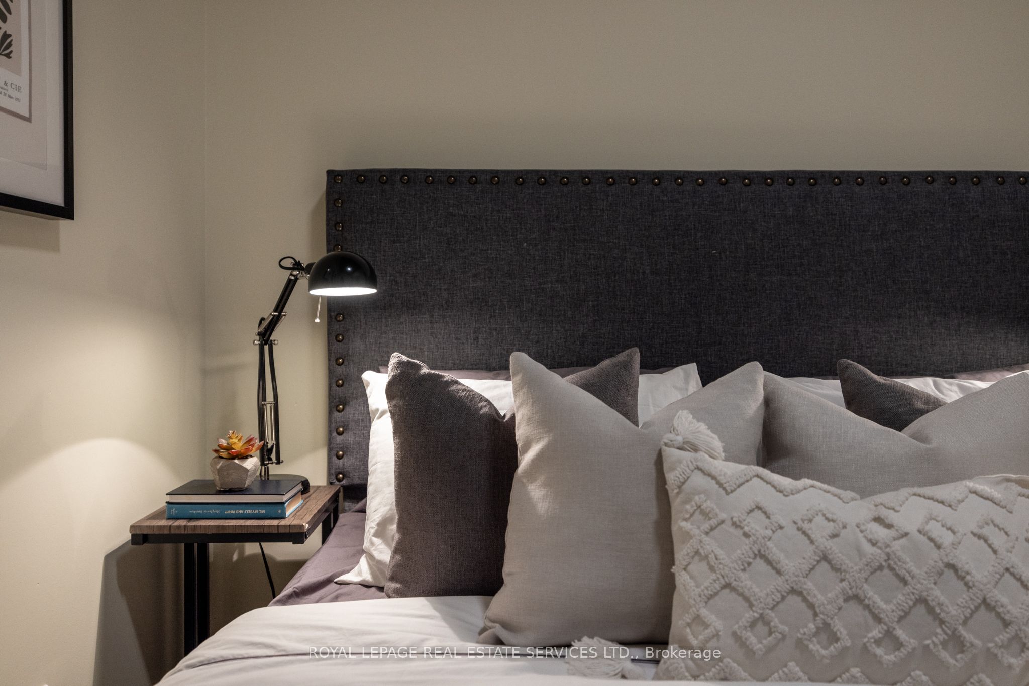 10 Wellesley Place 101 Property Photo 23