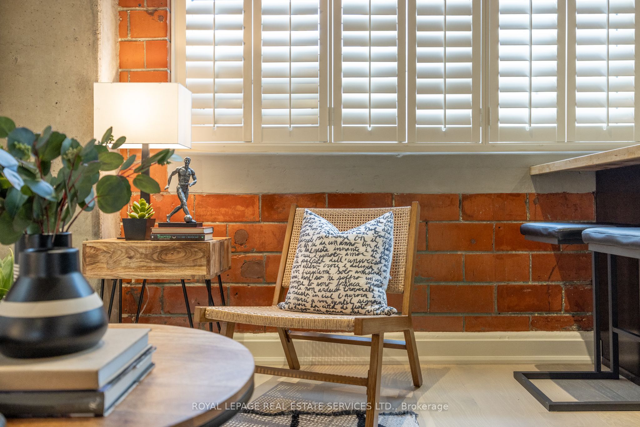 10 Wellesley Place 101 Property Photo 24