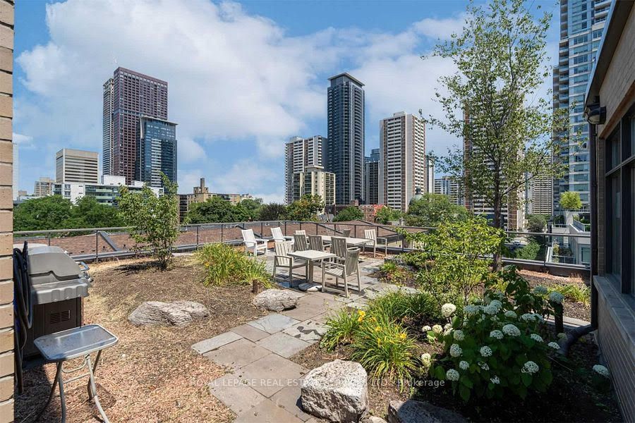 10 Wellesley Place 101 Property Photo 28