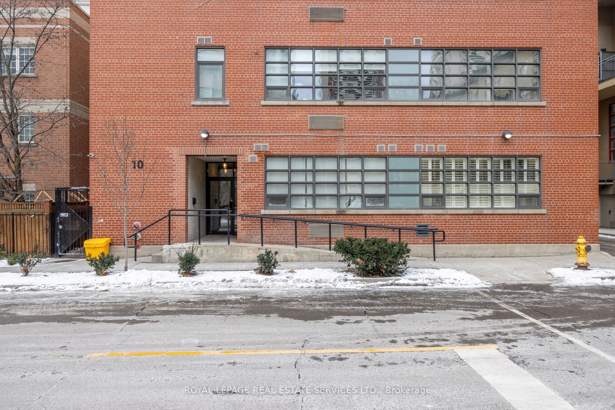 10 Wellesley Place 101 Property Photo 33