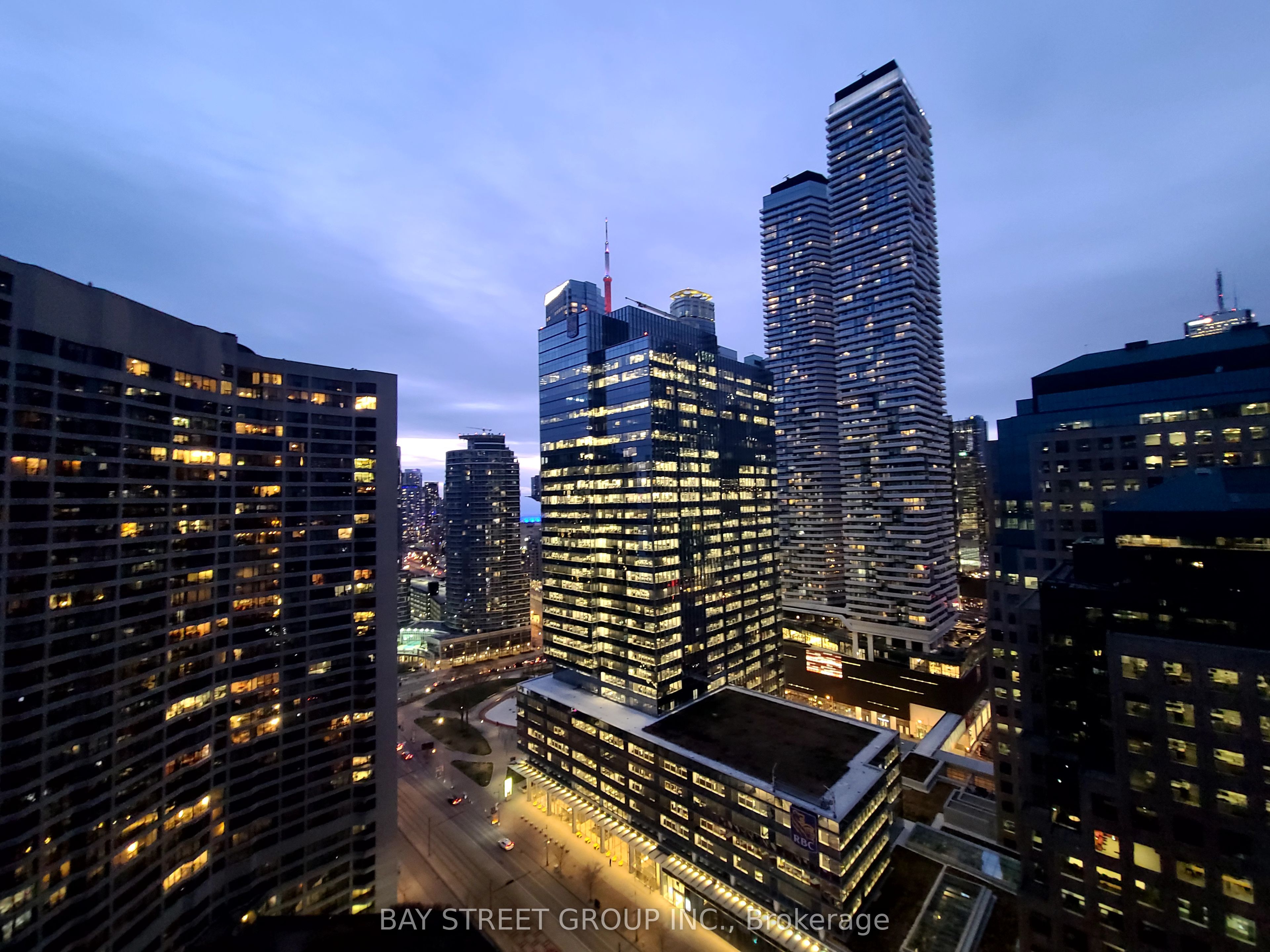 #3019 - 33 Harbour Square Property Photo 5