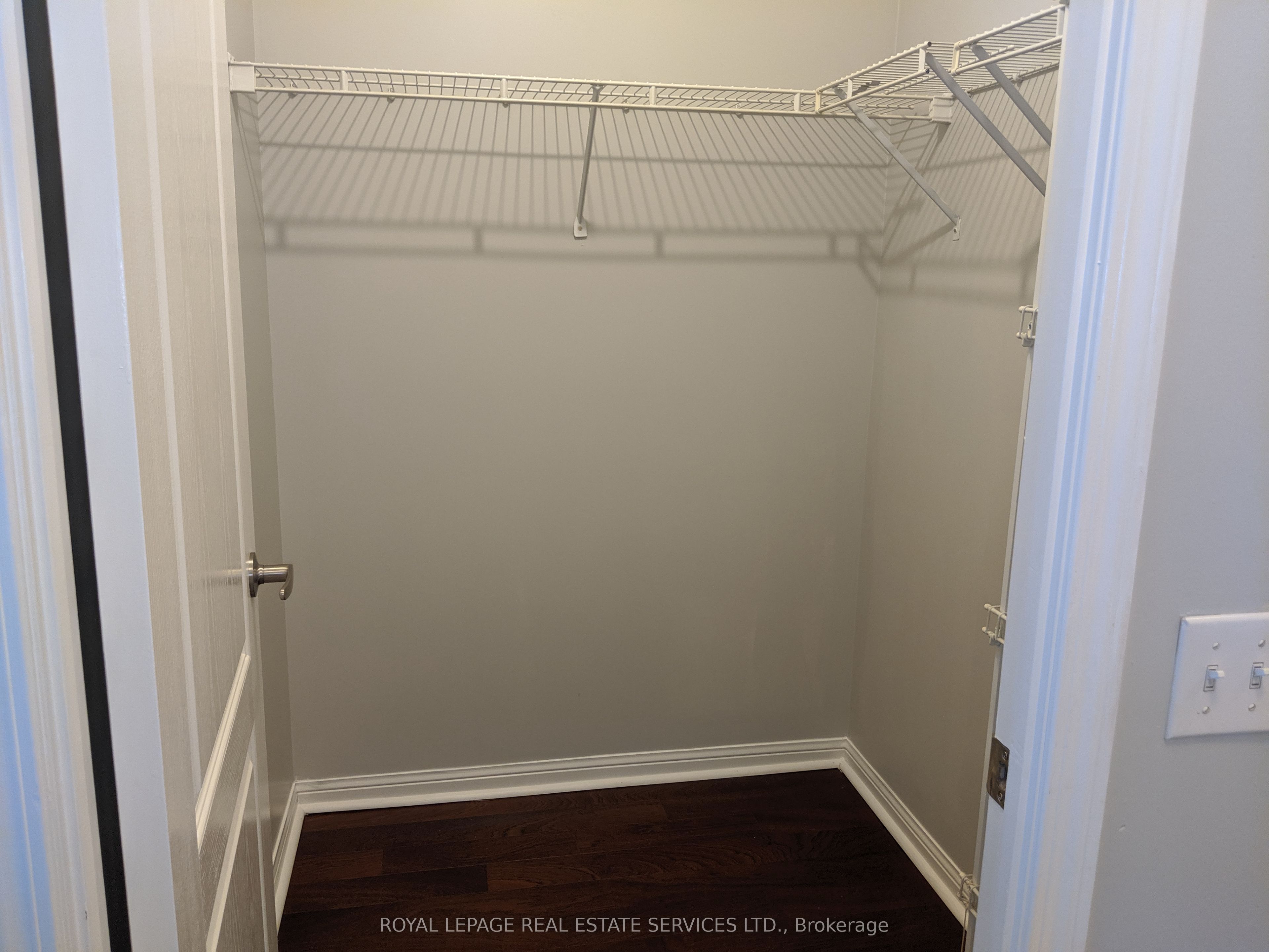 #509 - 5 Rosehill Avenue Property Photo 8