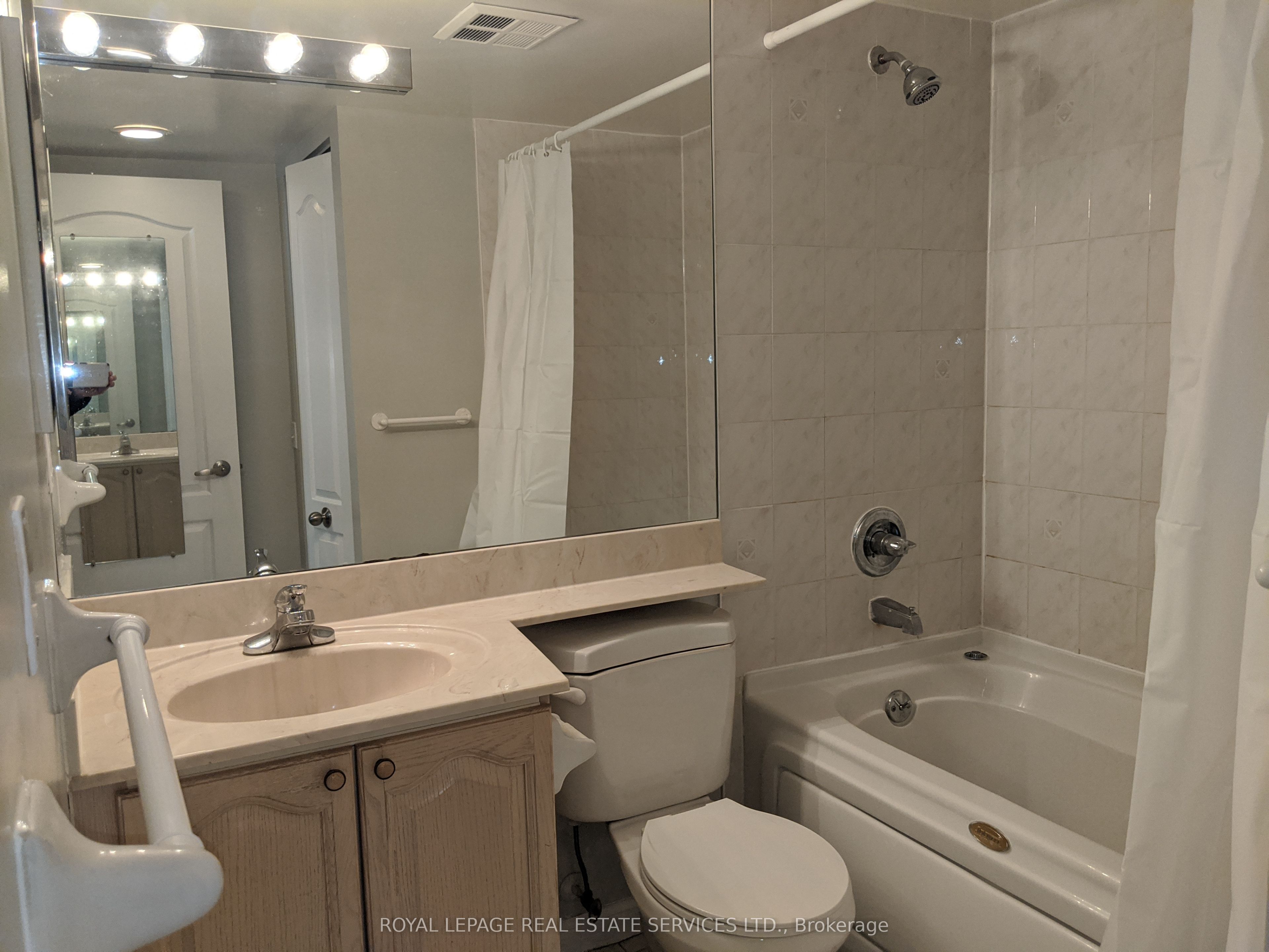 #509 - 5 Rosehill Avenue Property Photo 24