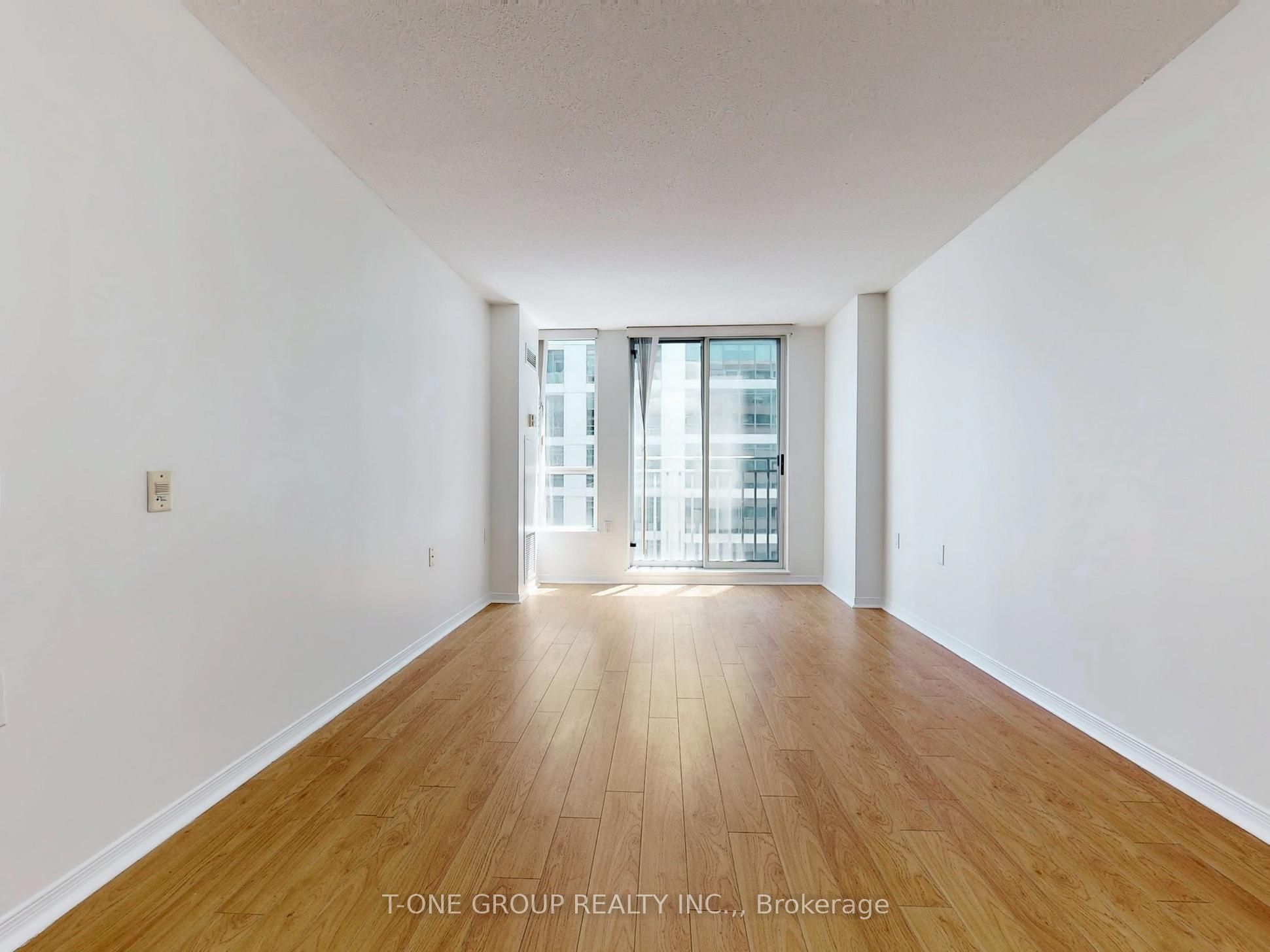#1607 - 388 Bloor Street Property Photo 6