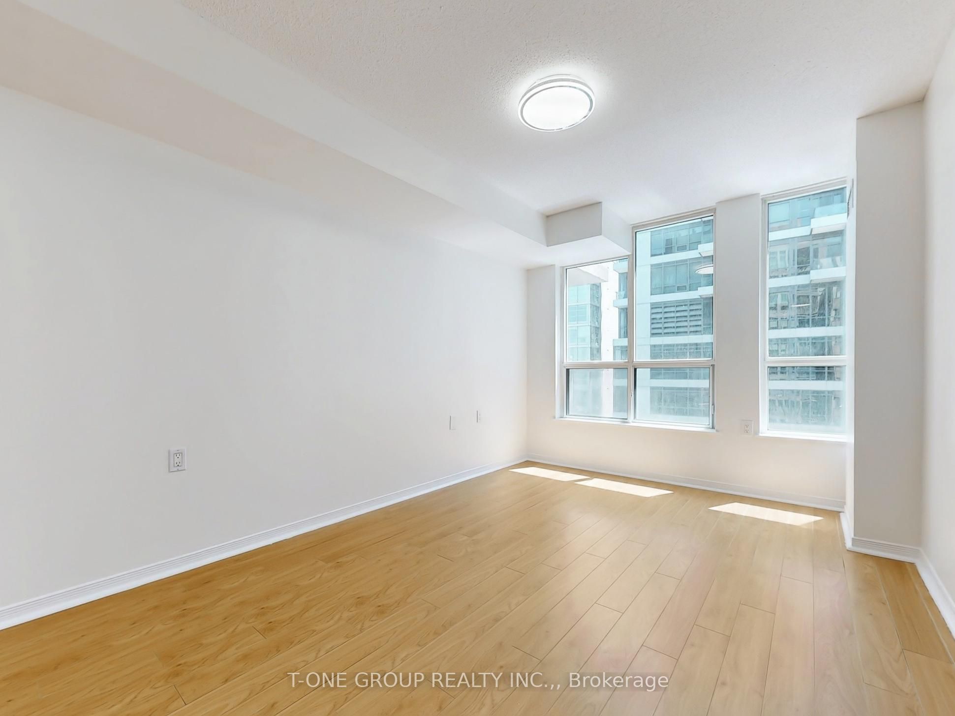 #1607 - 388 Bloor Street Property Photo 18