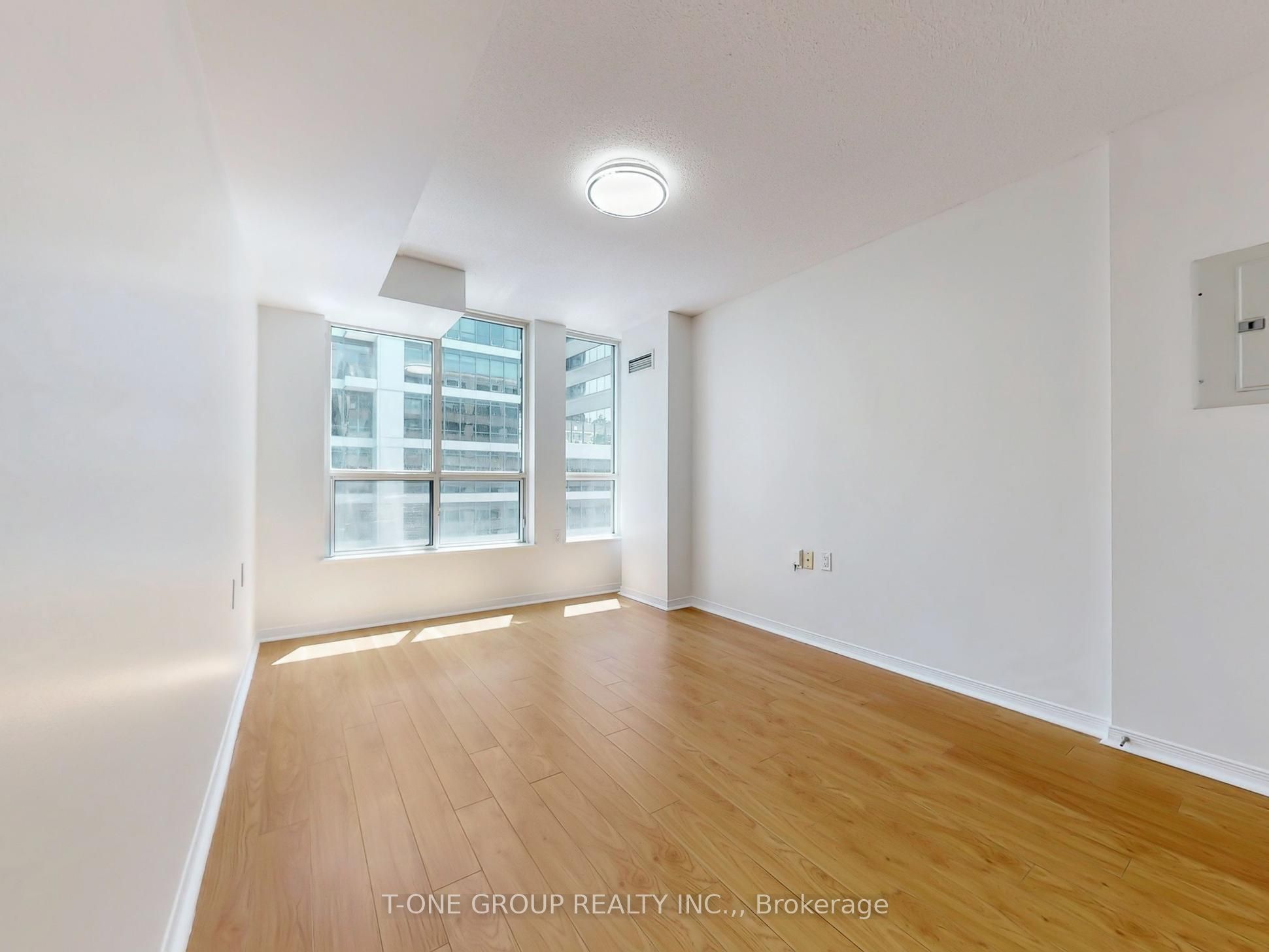 #1607 - 388 Bloor Street Property Photo 19