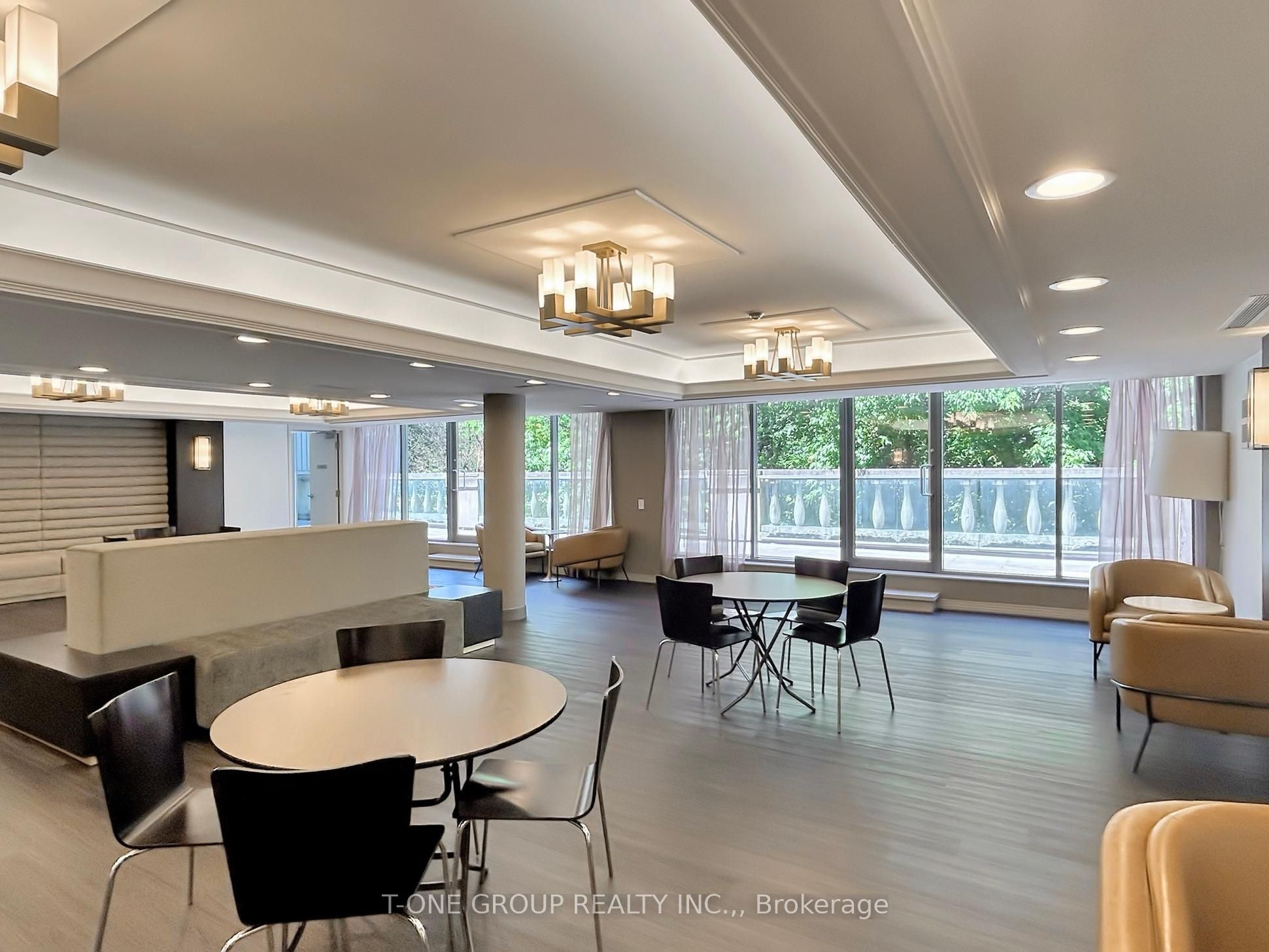 #1607 - 388 Bloor Street Property Photo 32