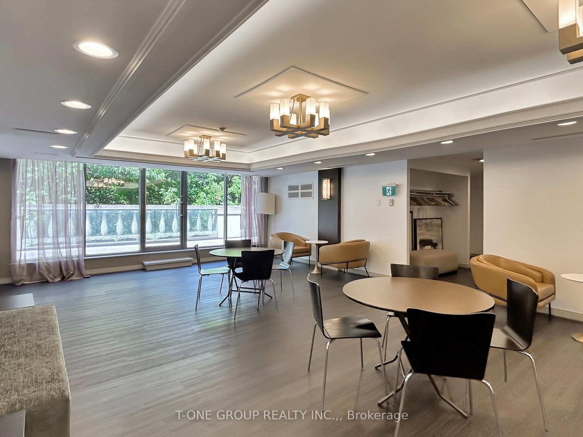 #1607 - 388 Bloor Street Property Photo 35