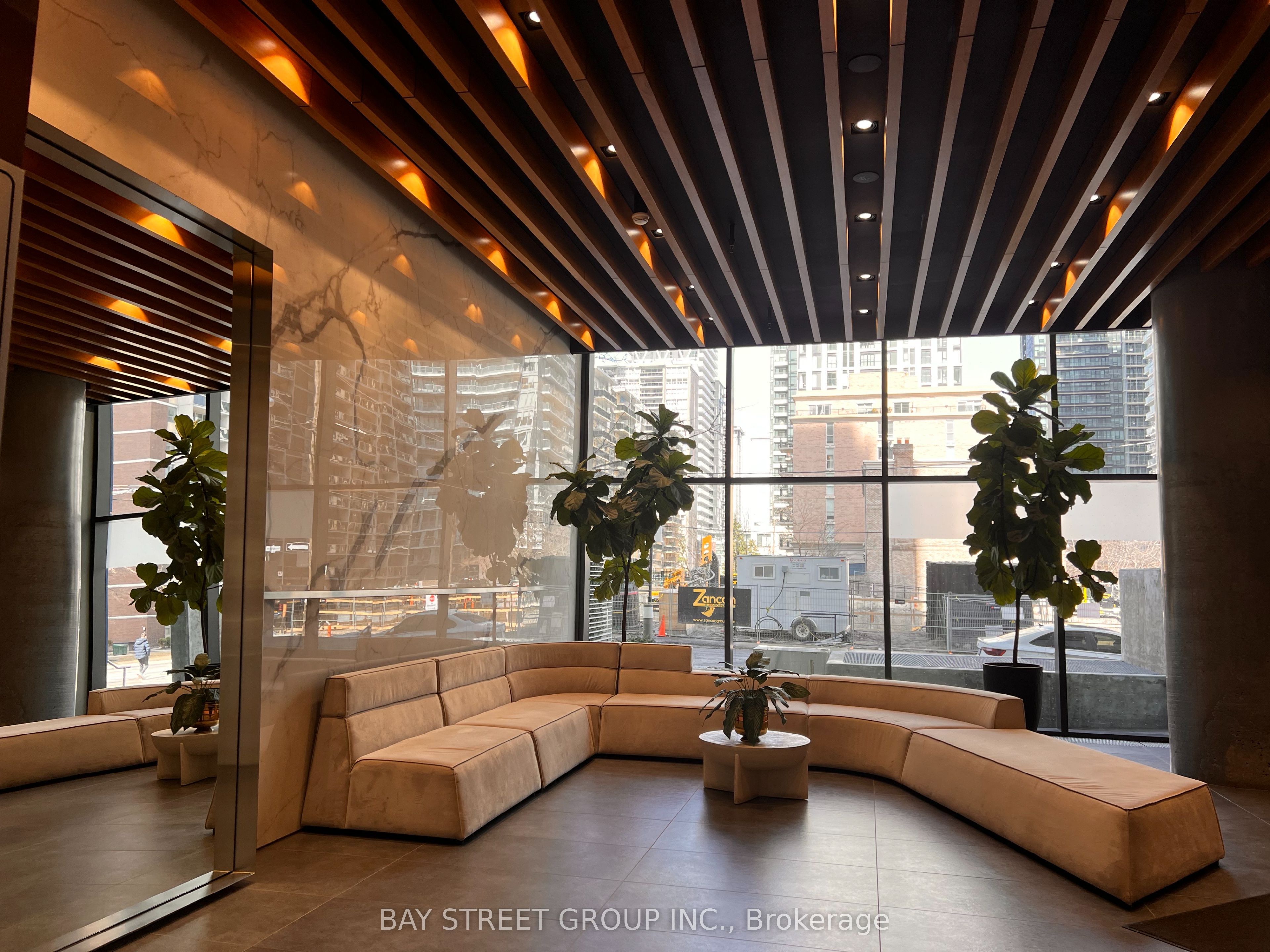 #2707 - 161 Roehampton Avenue Property Photo 11