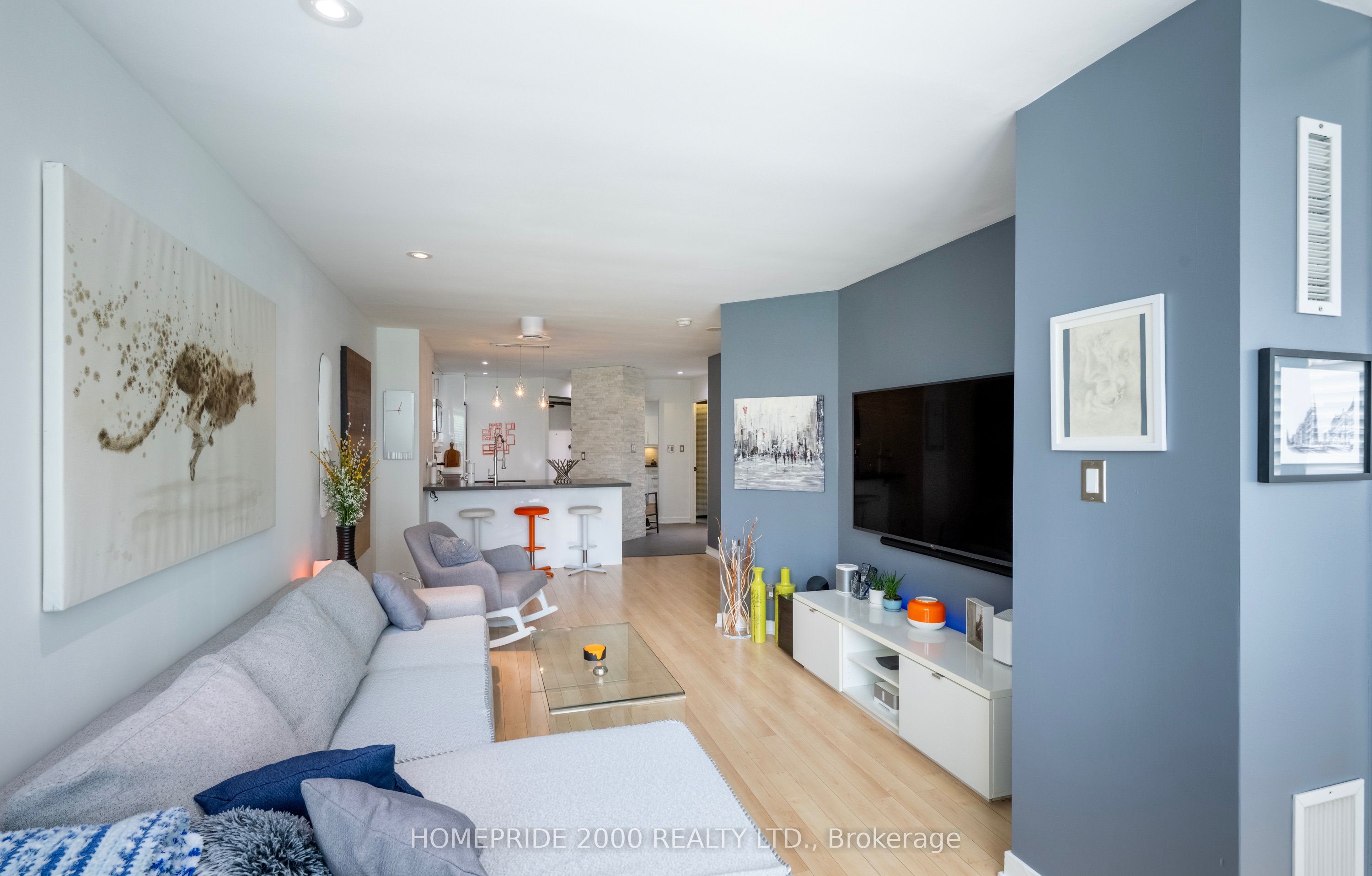 24 Wellesley Street W 315 Property Photo 13