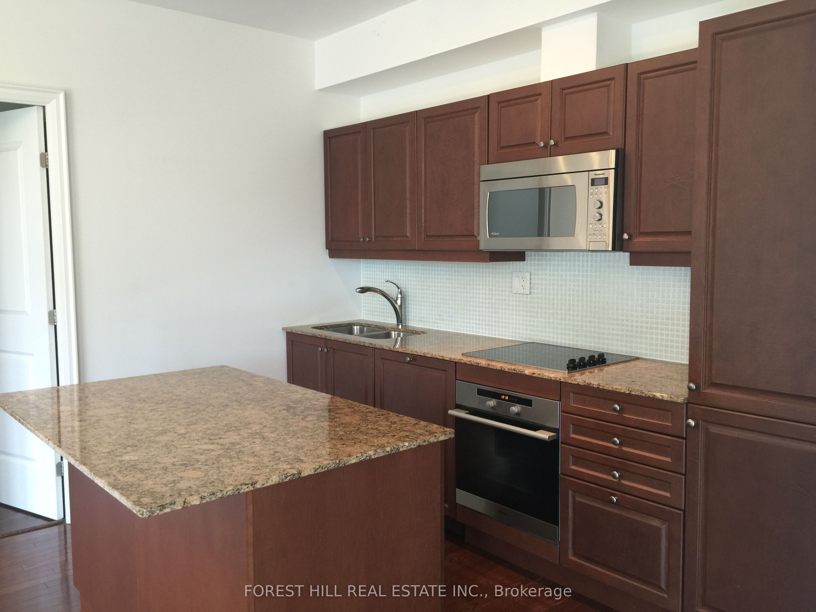 #716 - 1 Bedford Road Property Photo 1