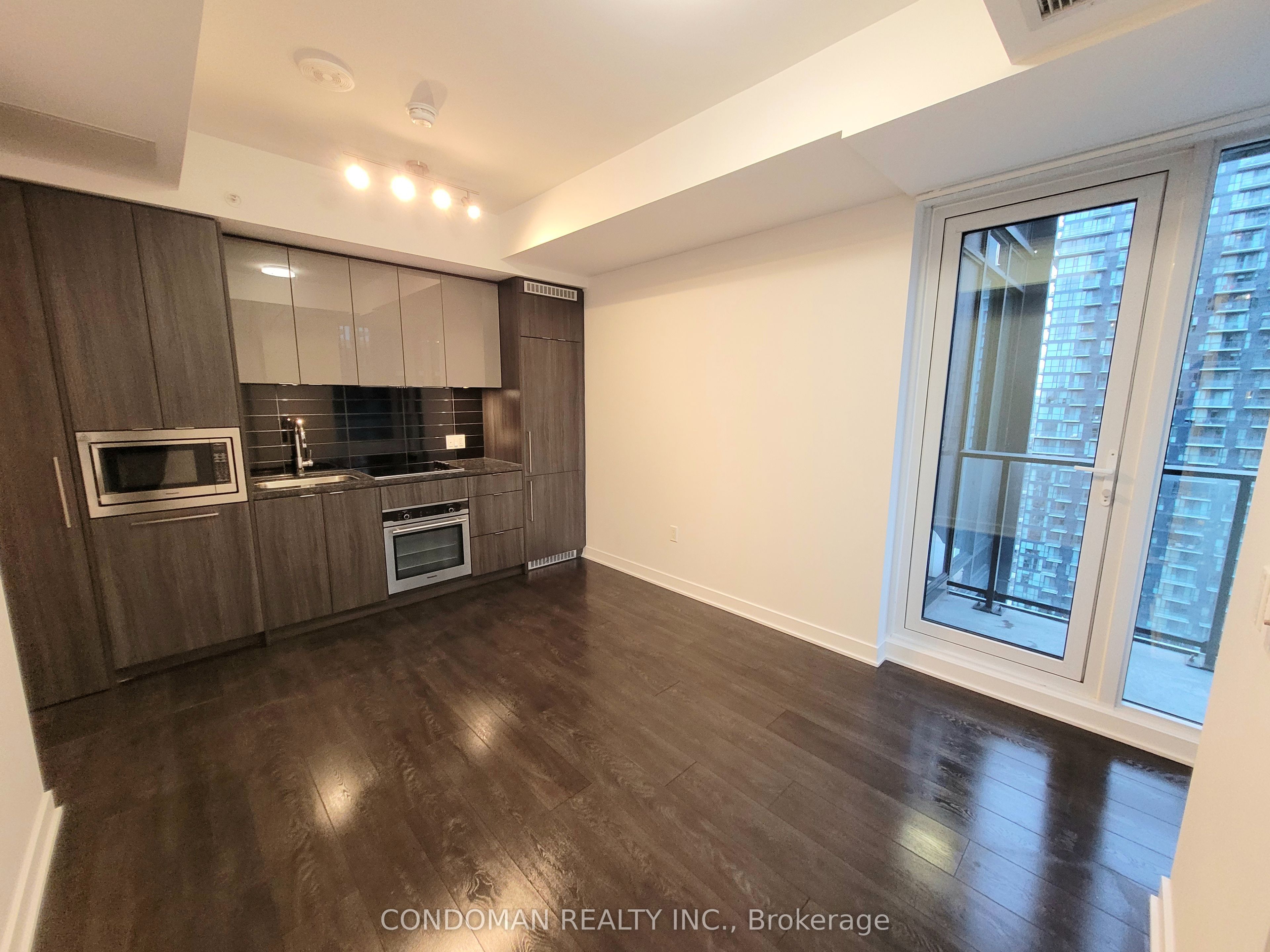 #3612 - 115 Blue Jays Way Property Photo 1