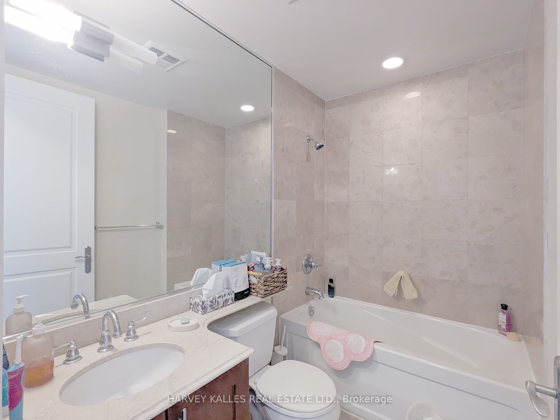 761 Bay Street 4302 Property Photo 11