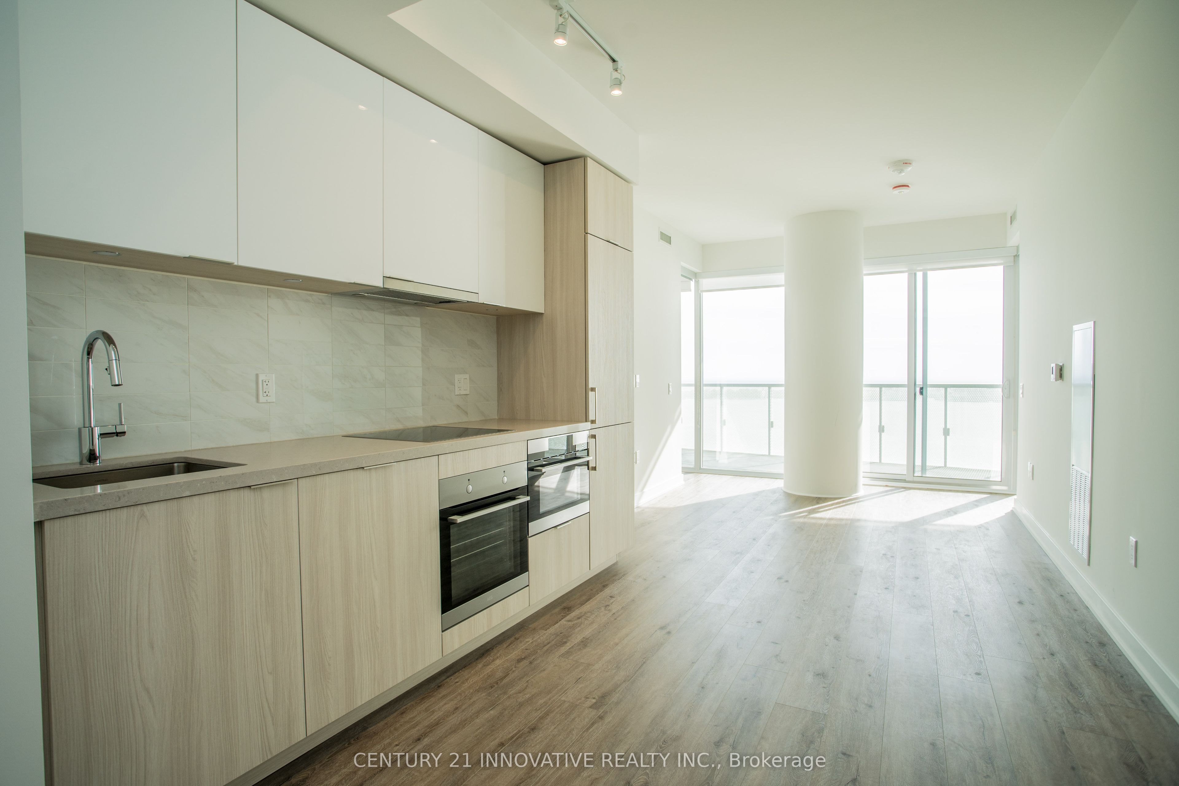 15 Queens Quay N/a E 2403 Property Photo 5
