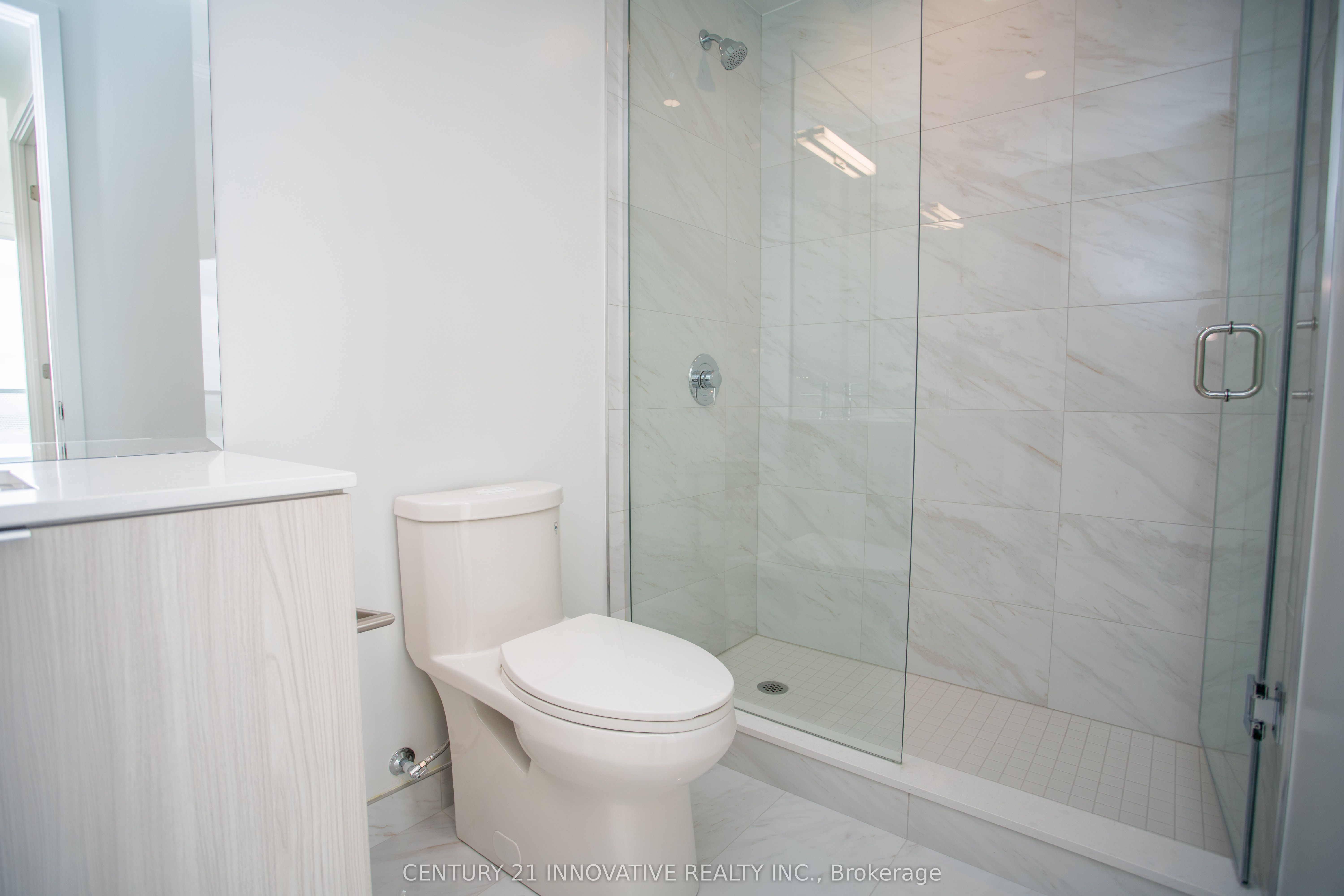15 Queens Quay N/a E 2403 Property Photo 15