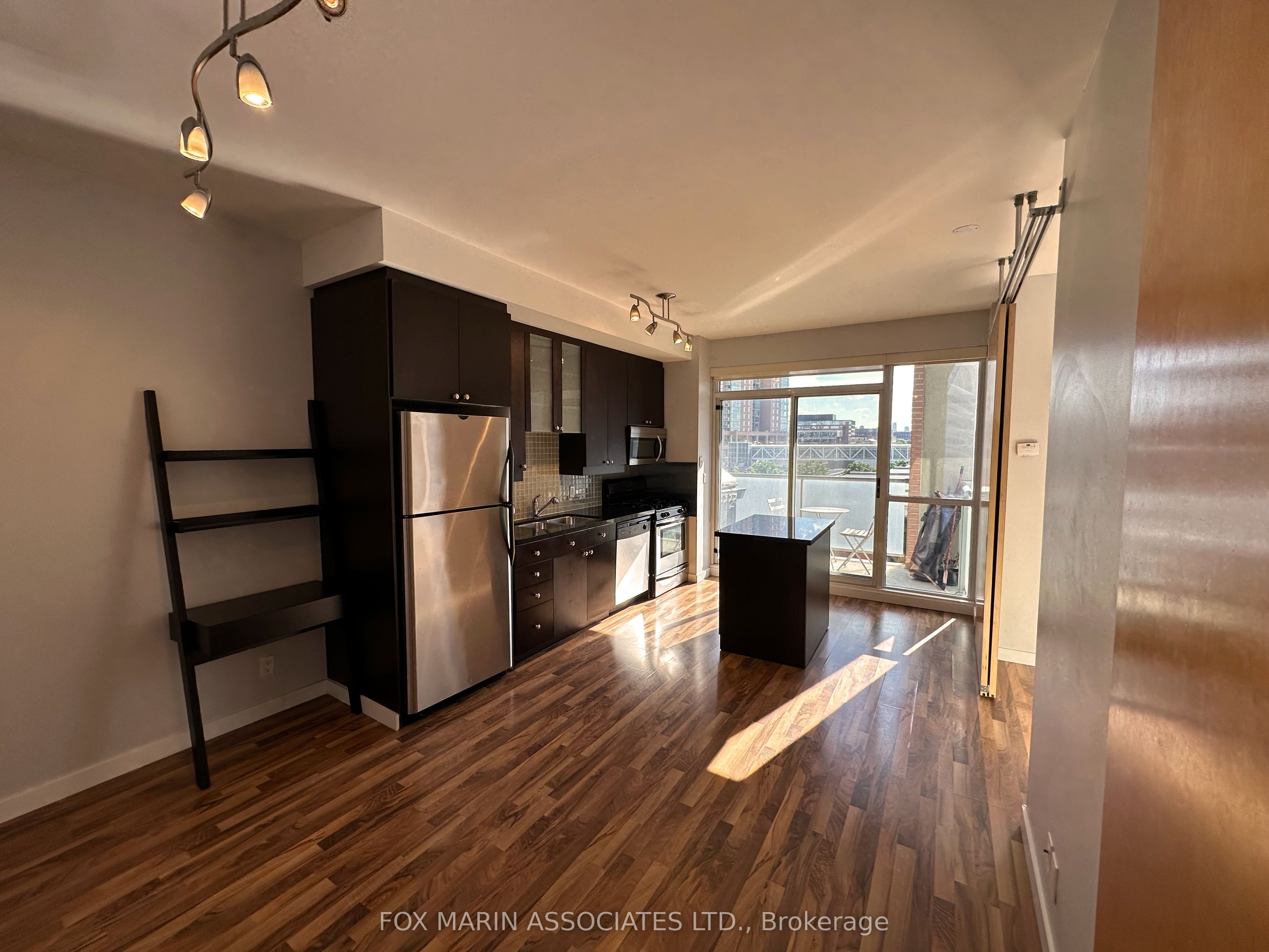 #526 - 1 Shaw Street Property Photo 1