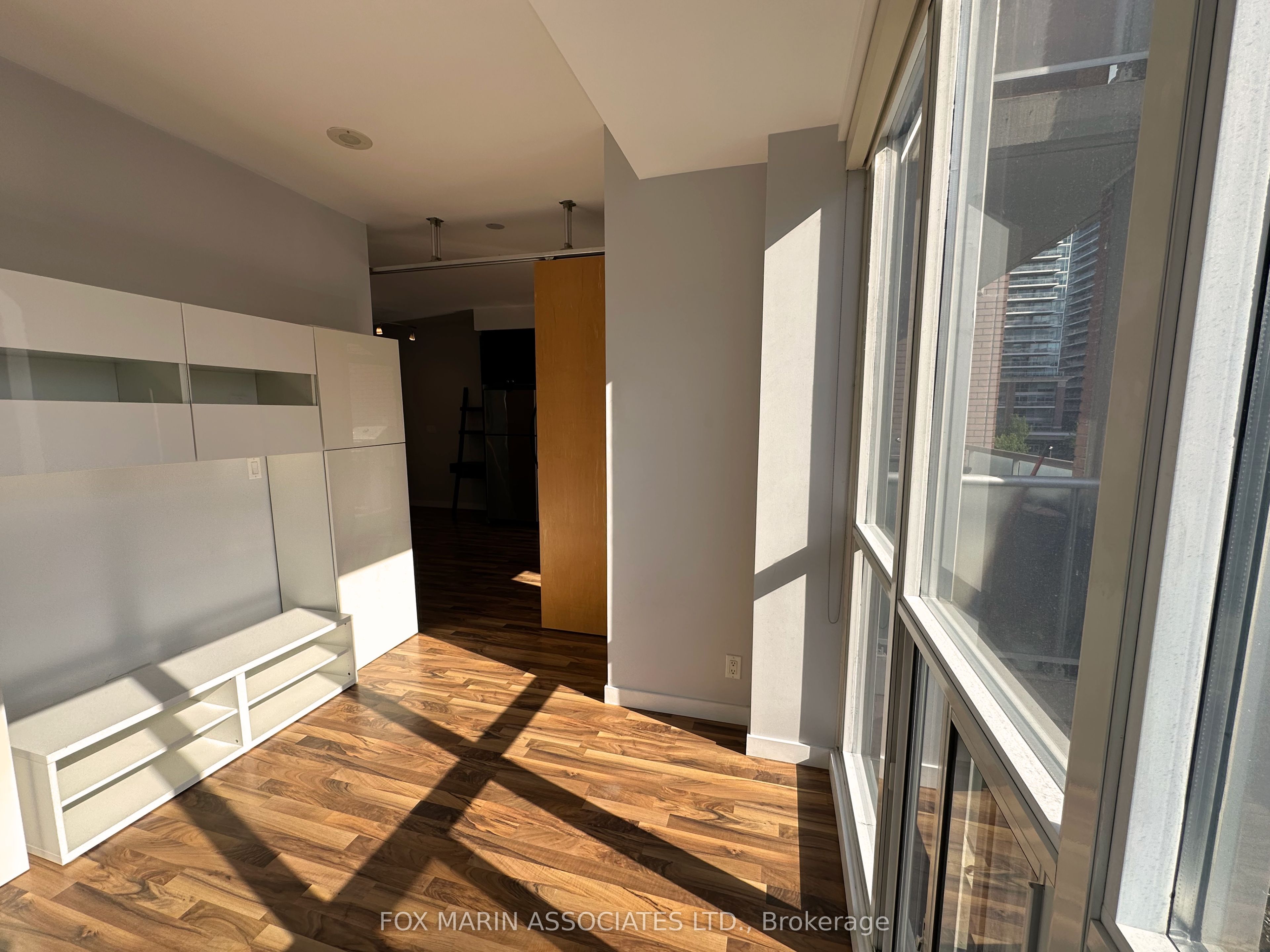 #526 - 1 Shaw Street Property Photo 7