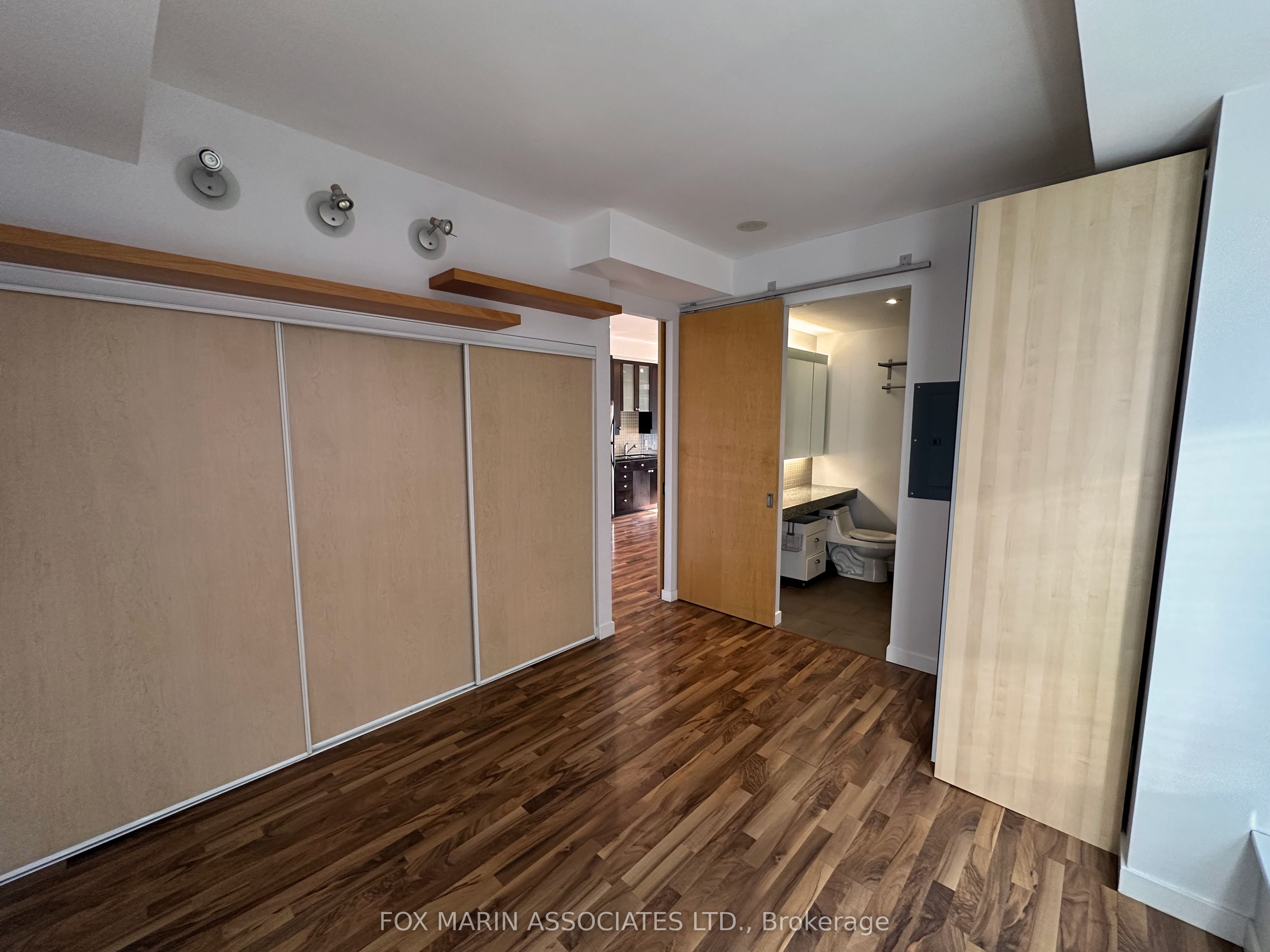 #526 - 1 Shaw Street Property Photo 11