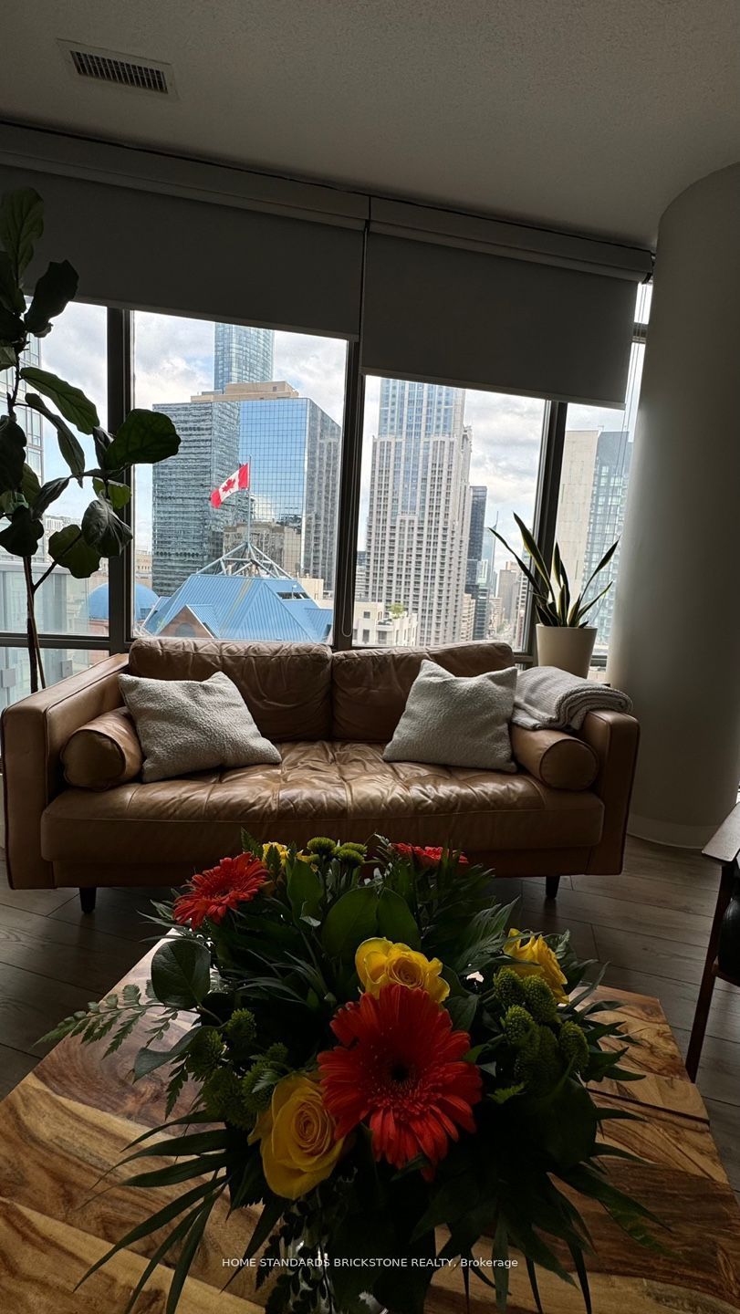 #1708 - 832 Bay Street Property Photo 13