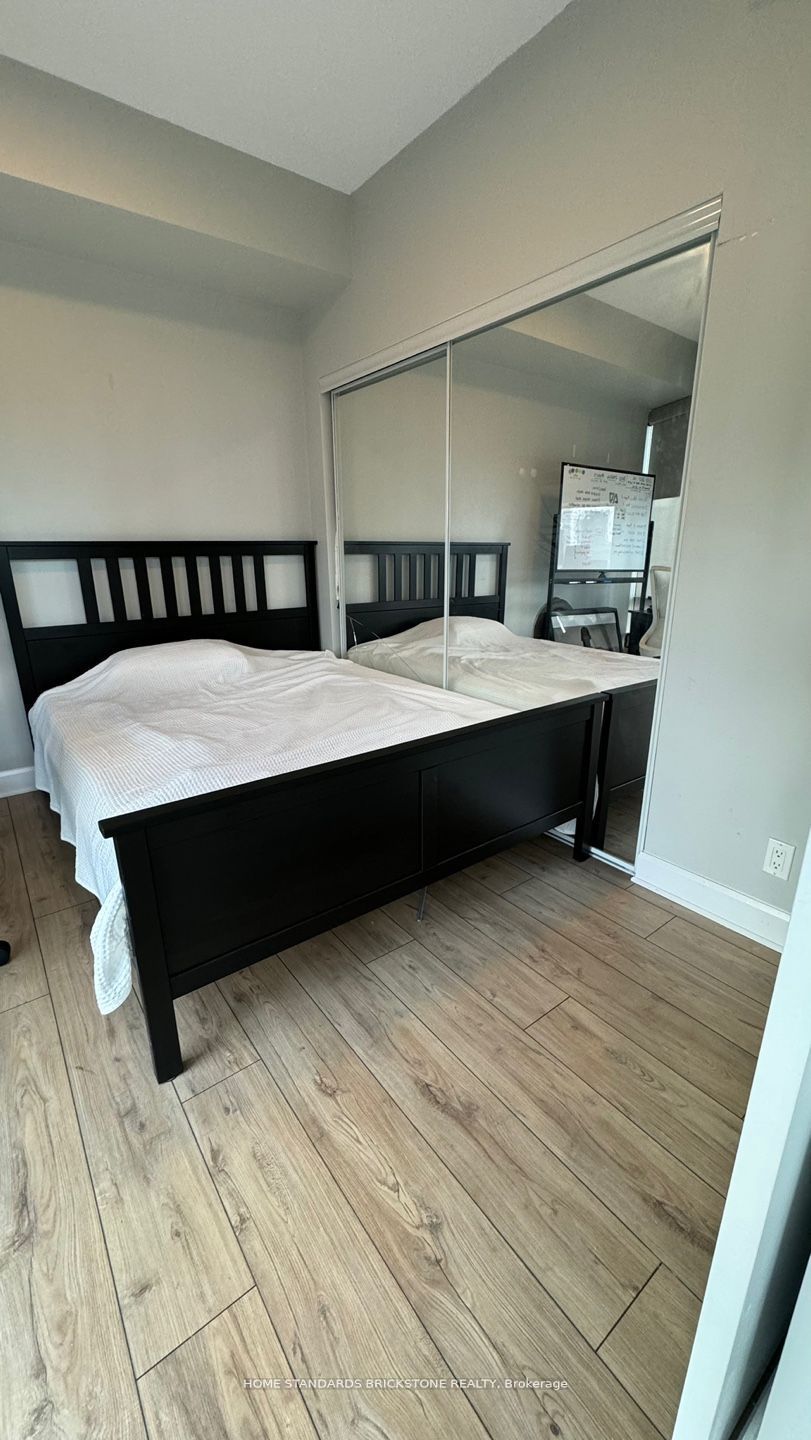 #1708 - 832 Bay Street Property Photo 23
