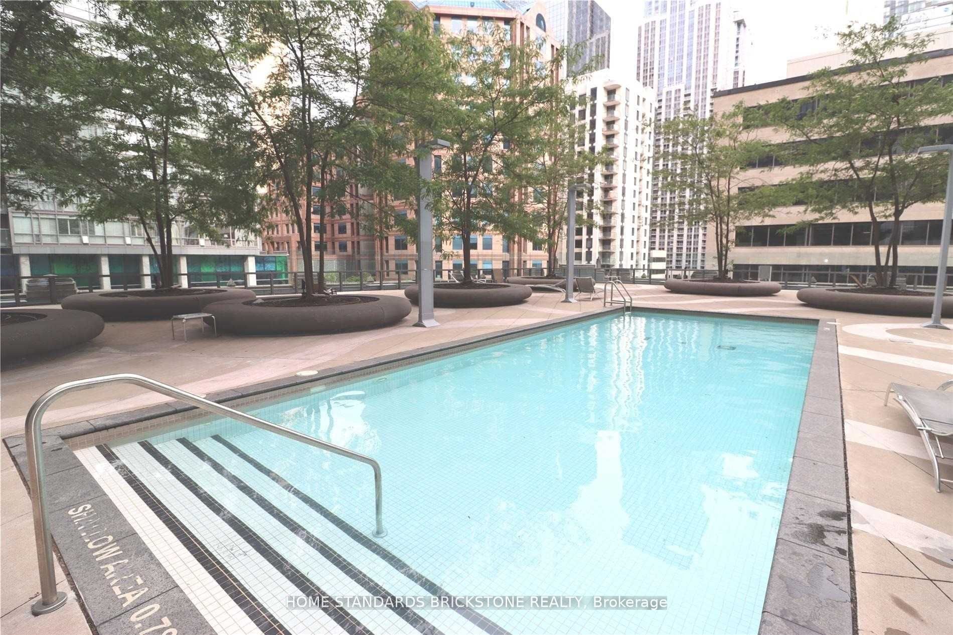 #1708 - 832 Bay Street Property Photo 29