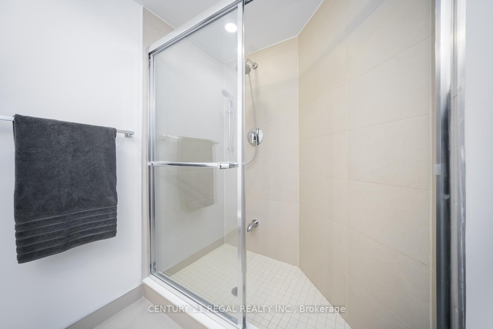 #2407 - 65 St Mary Street Property Photo 15