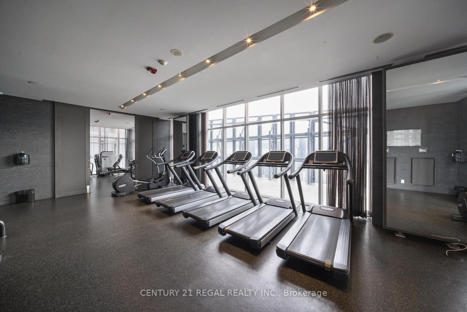 #2407 - 65 St Mary Street Property Photo 25