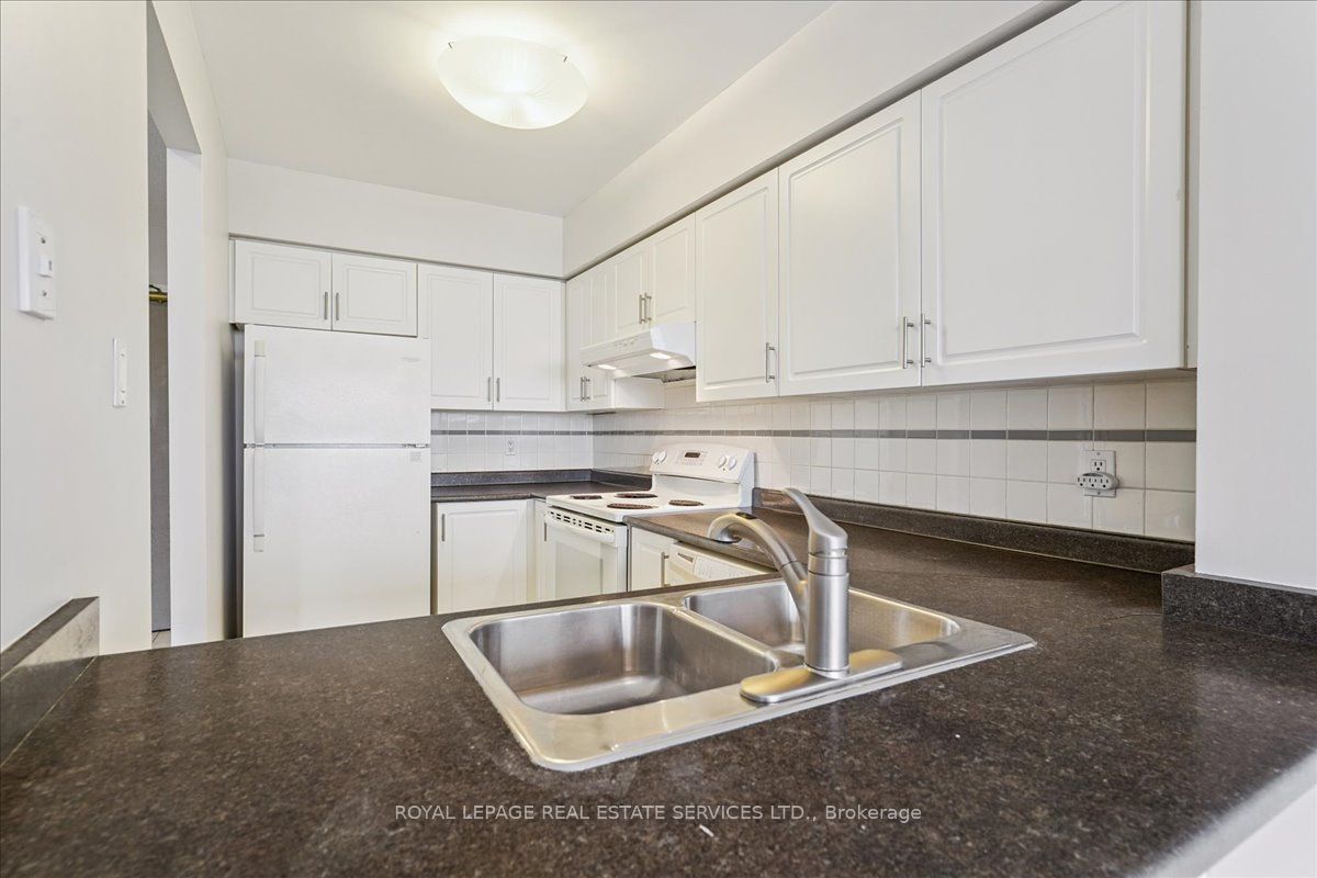 #lp04 - 298 Jarvis Street Property Photo 14