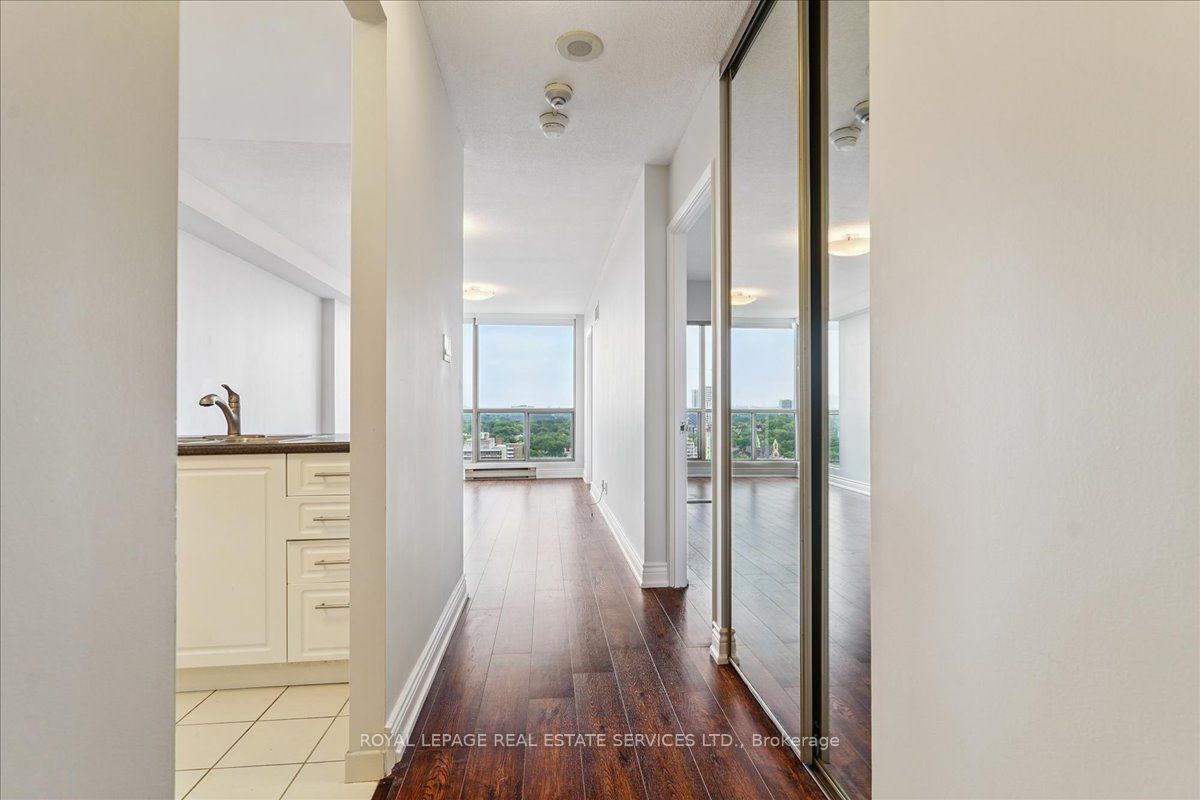 #lp04 - 298 Jarvis Street Property Photo 25