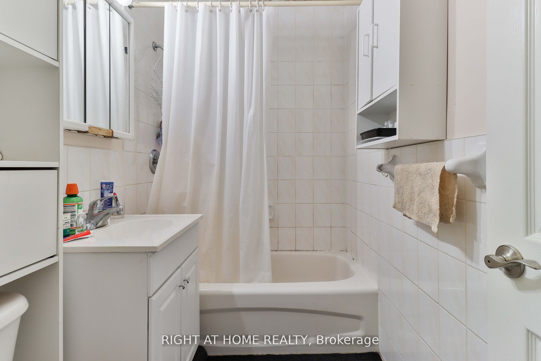 2 Greenland Road Main Property Photo 19