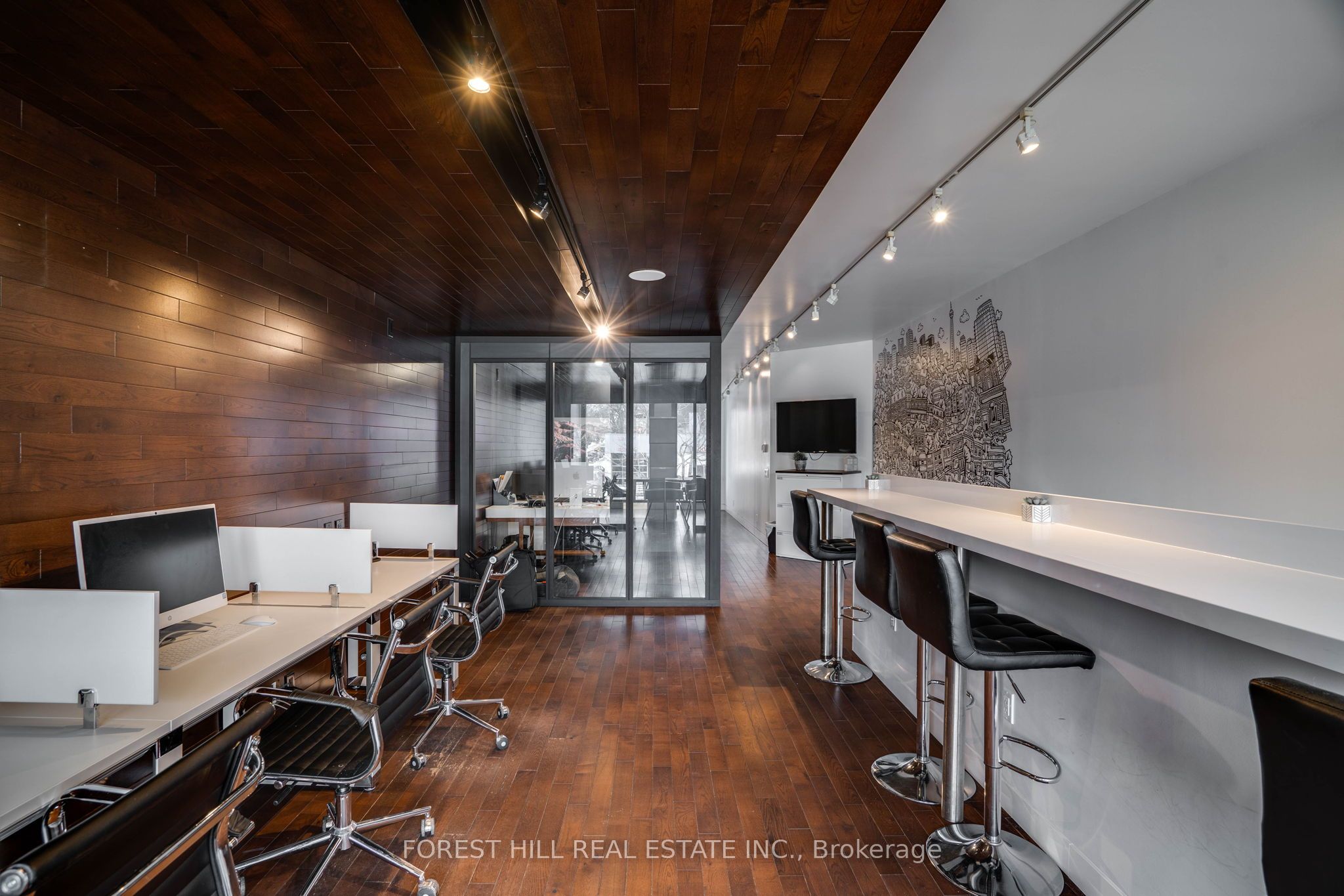 659 St Clair Avenue Property Photo 18