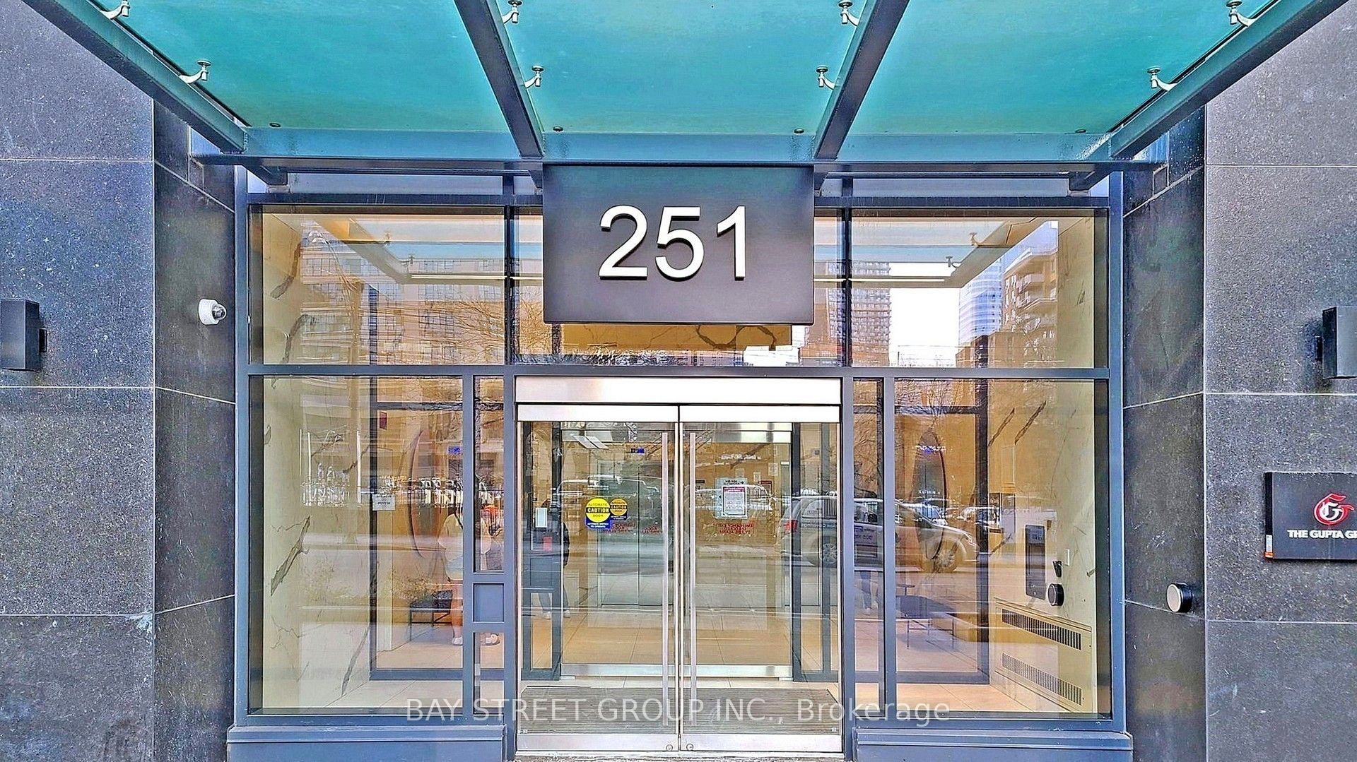 #1218 - 251 Jarvis Street Property Photo 4