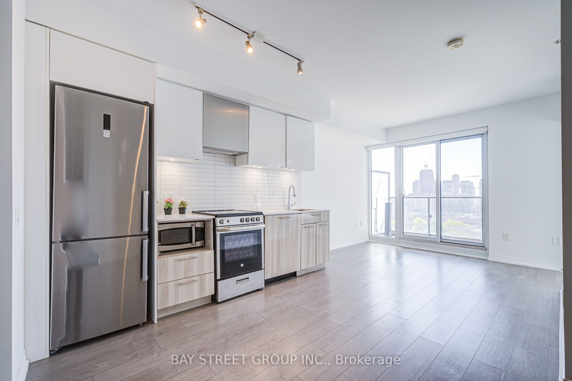 #1218 - 251 Jarvis Street Property Photo 14