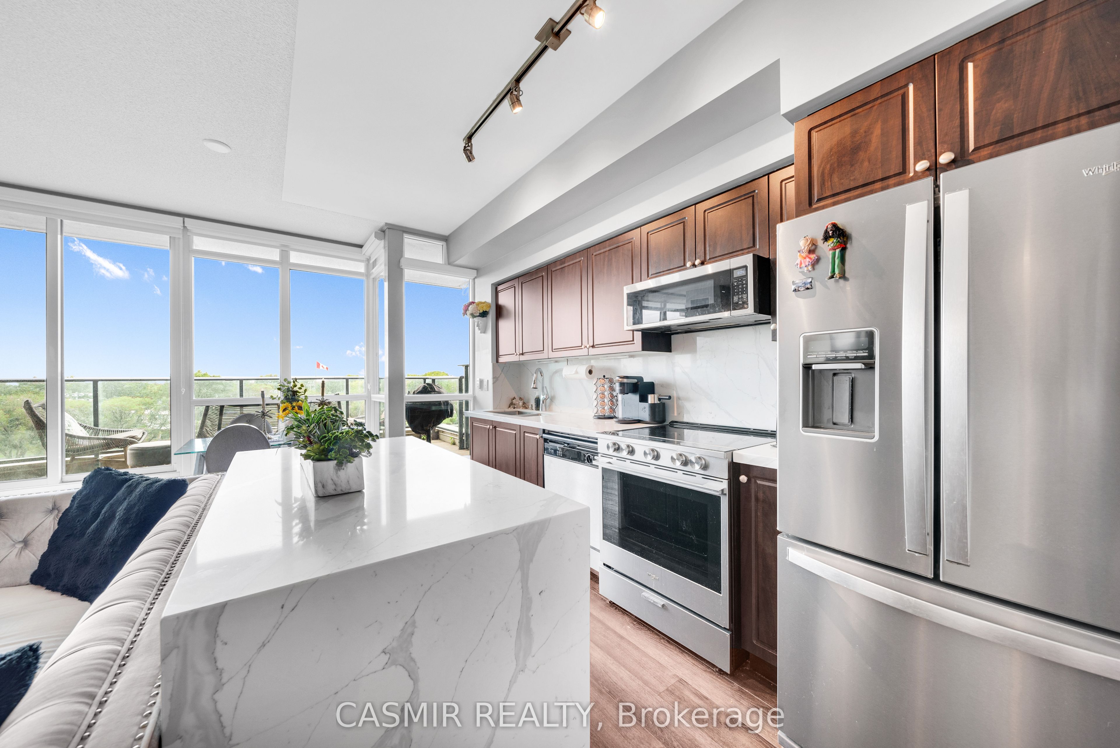 215 Fort York Boulevard 707 Property Photo 11