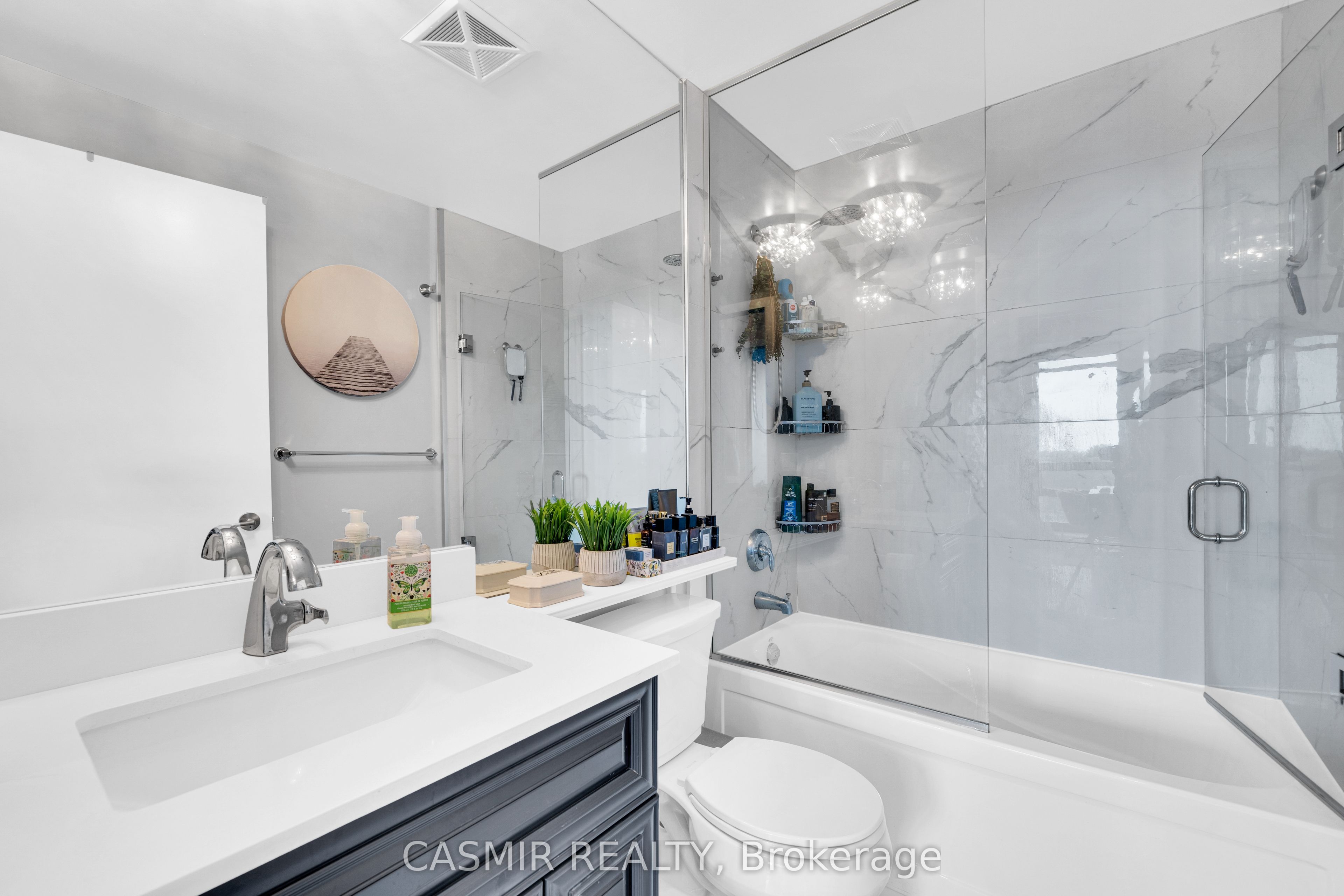 215 Fort York Boulevard 707 Property Photo 18