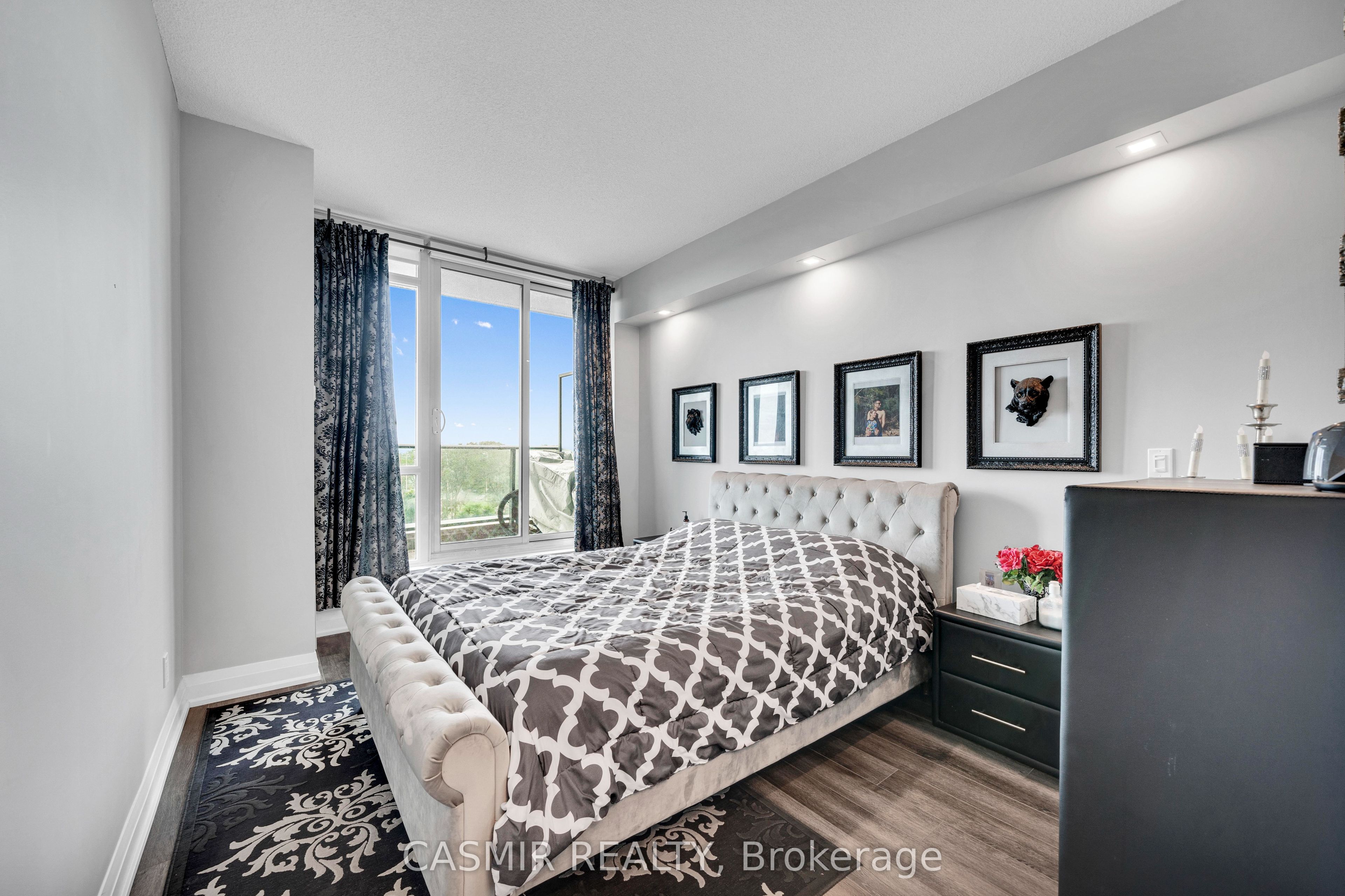 215 Fort York Boulevard 707 Property Photo 21