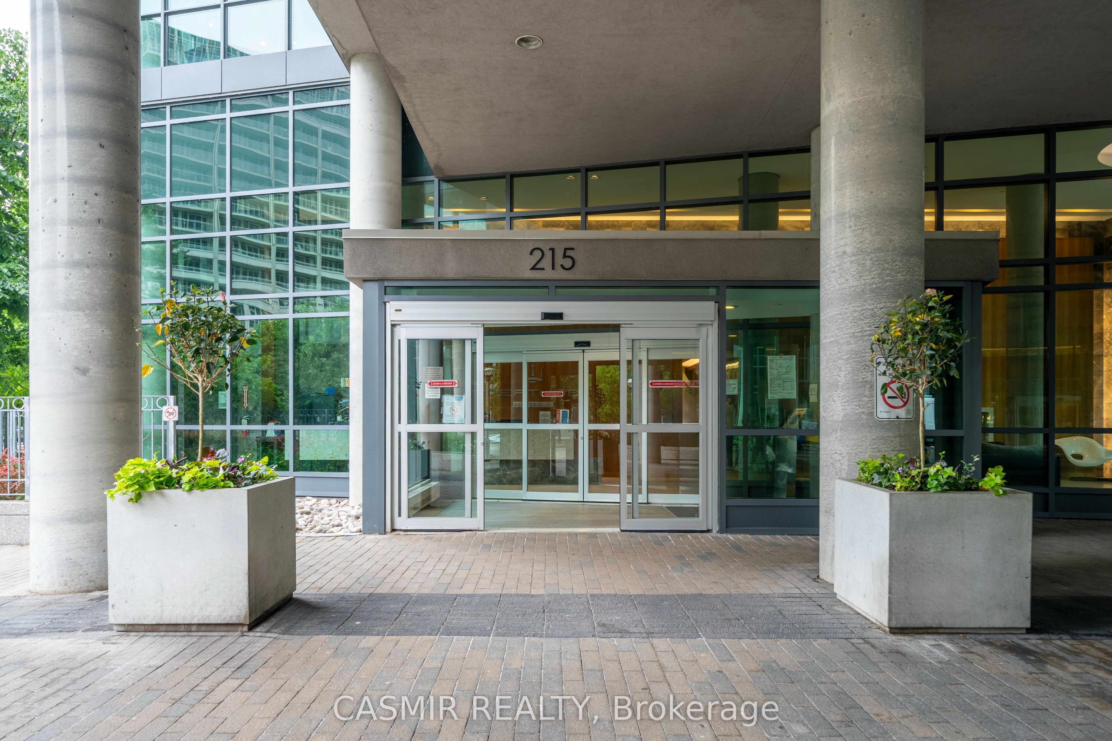215 Fort York Boulevard 707 Property Photo 37
