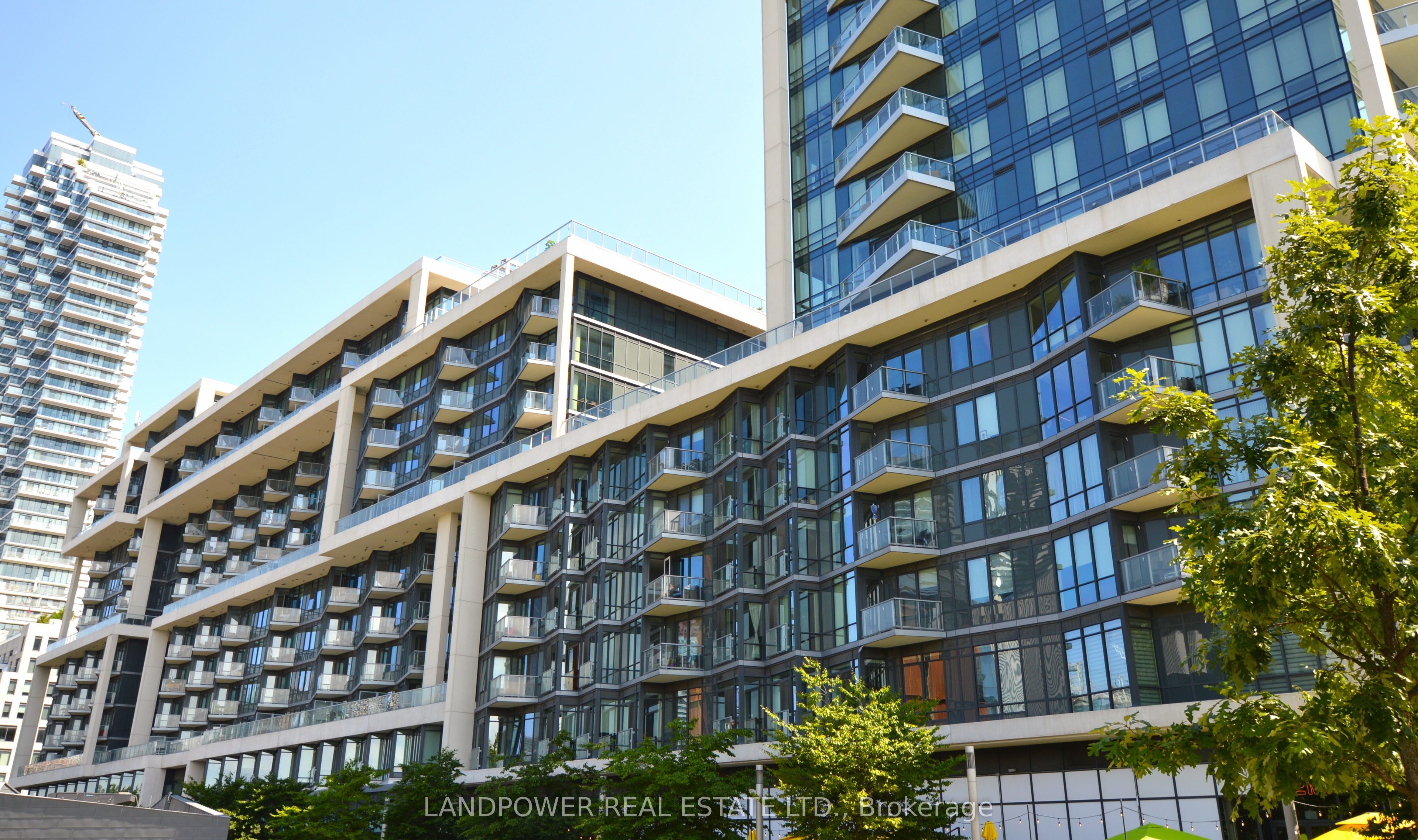 #434 - 15 Merchants' Wharf Property Photo 1